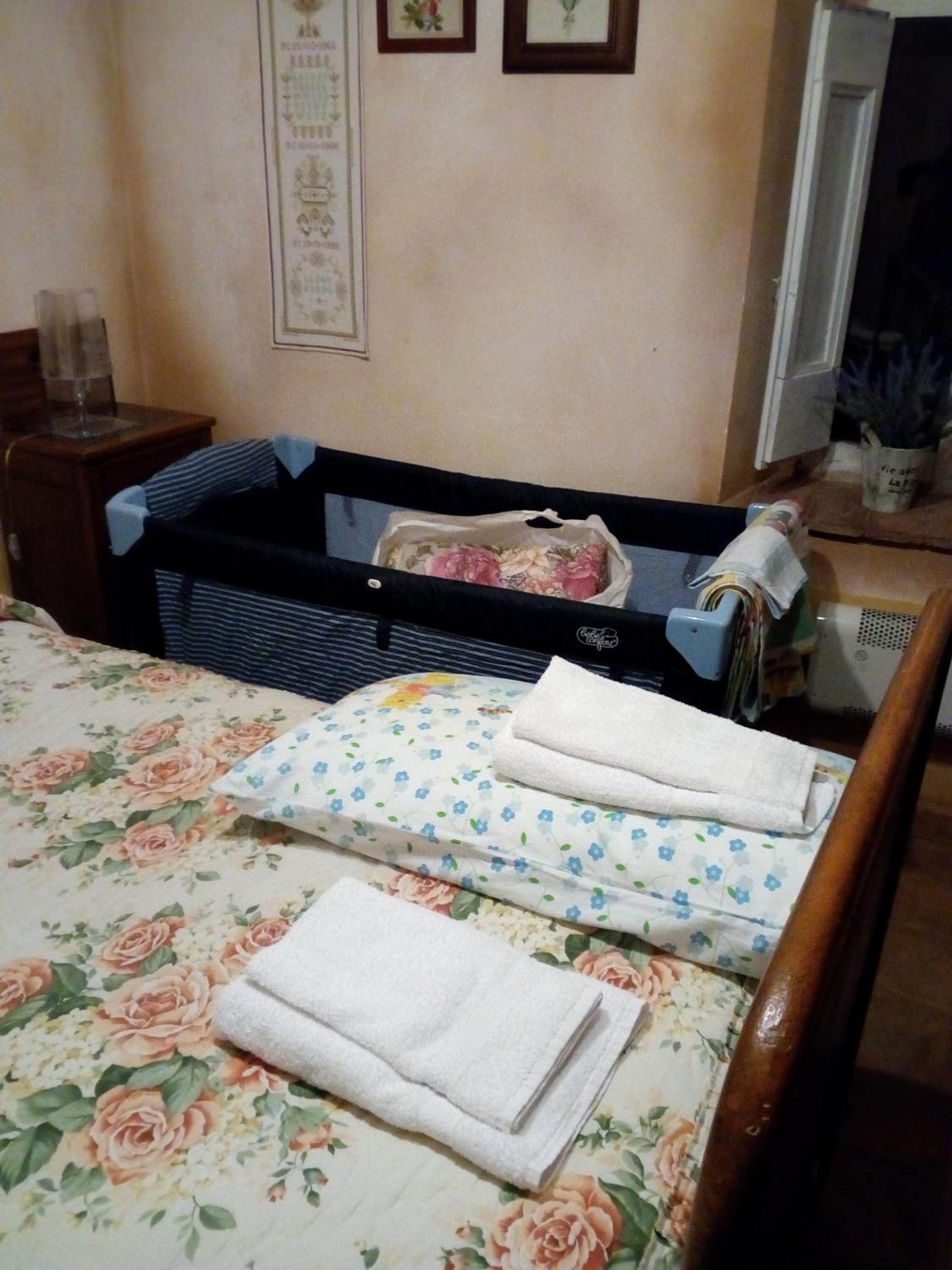 Two-Bedroom House - Photo 1