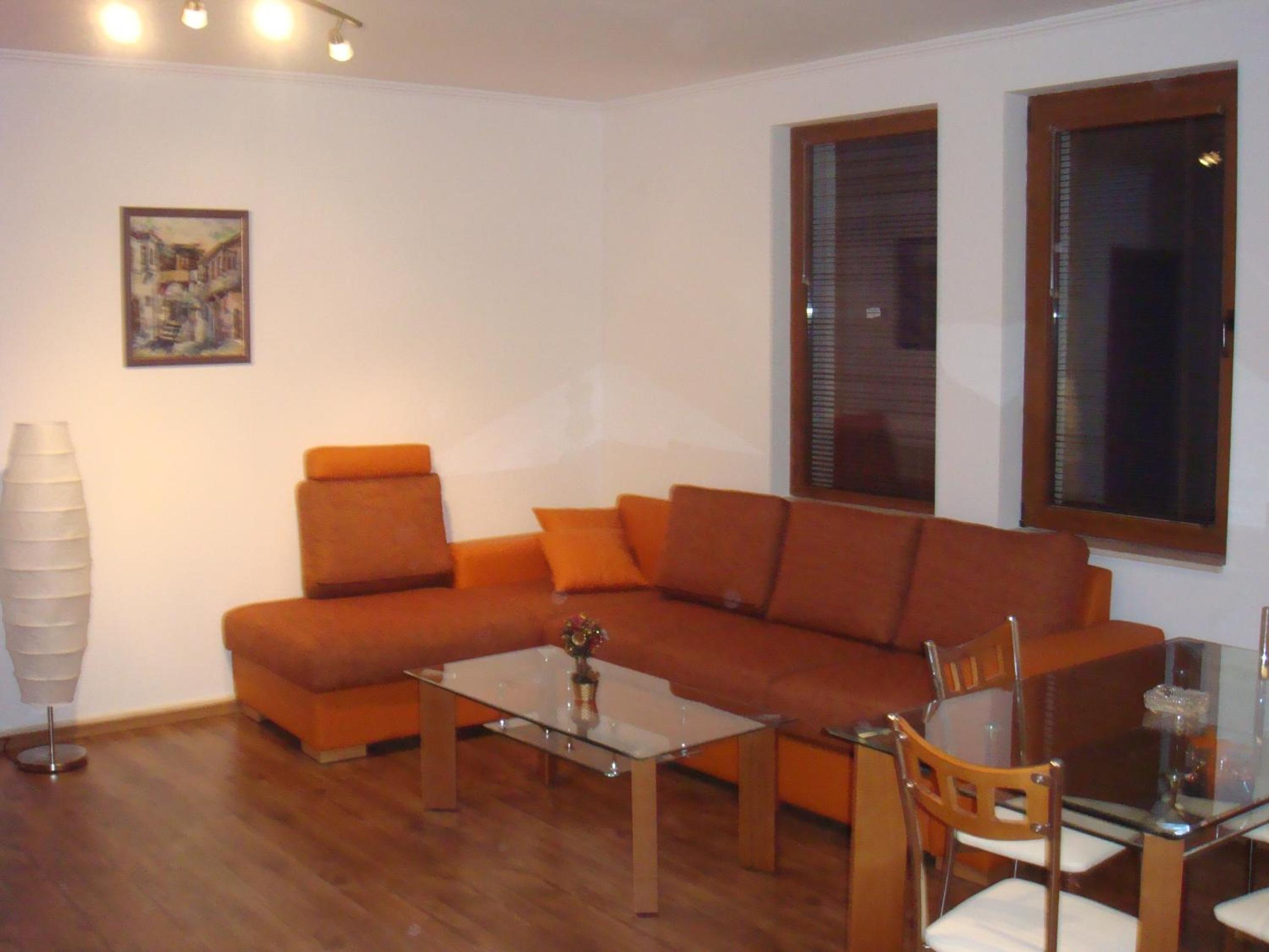 Apartment With Mountain View