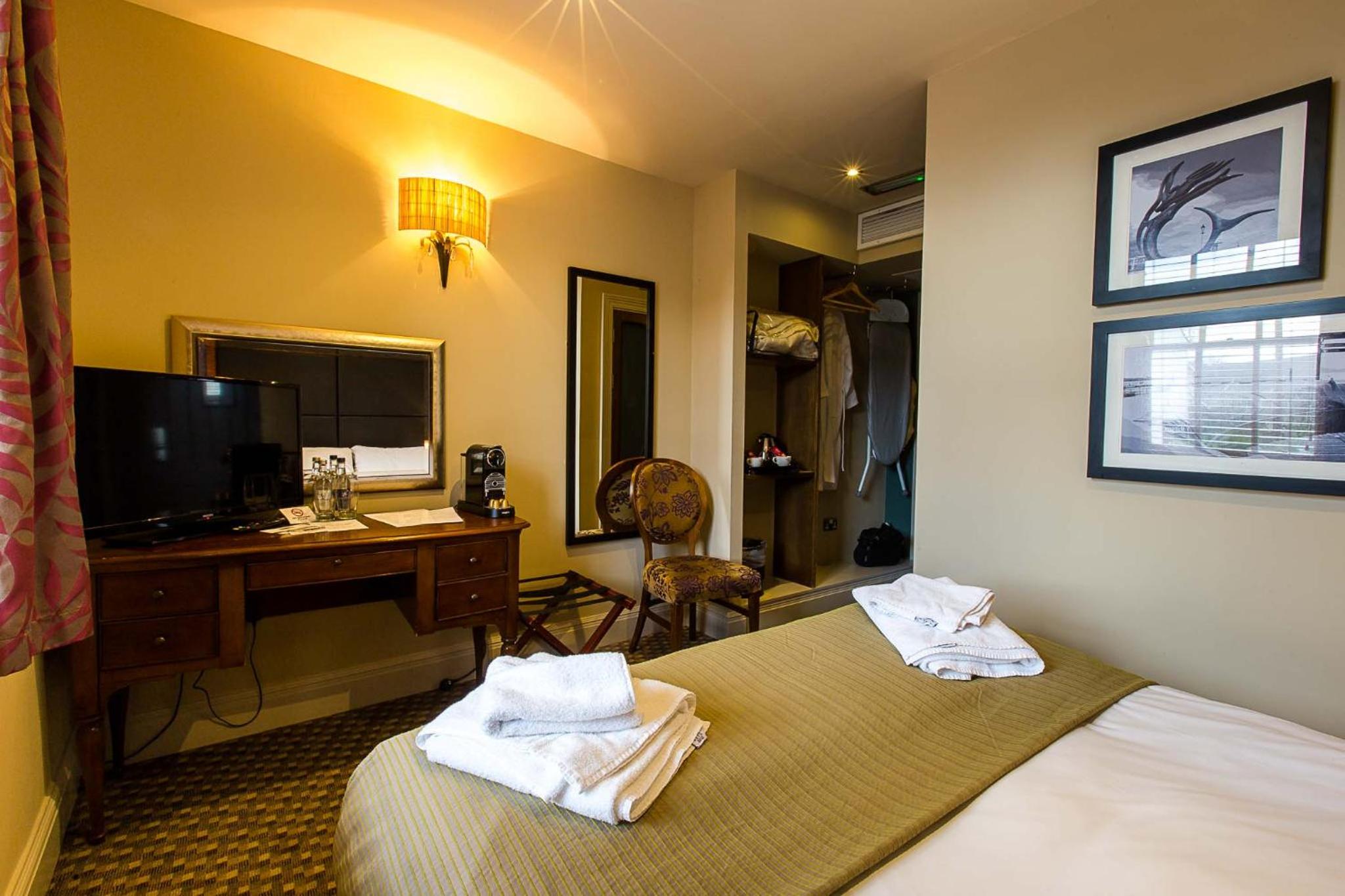 Standard Double Room - Photo 1
