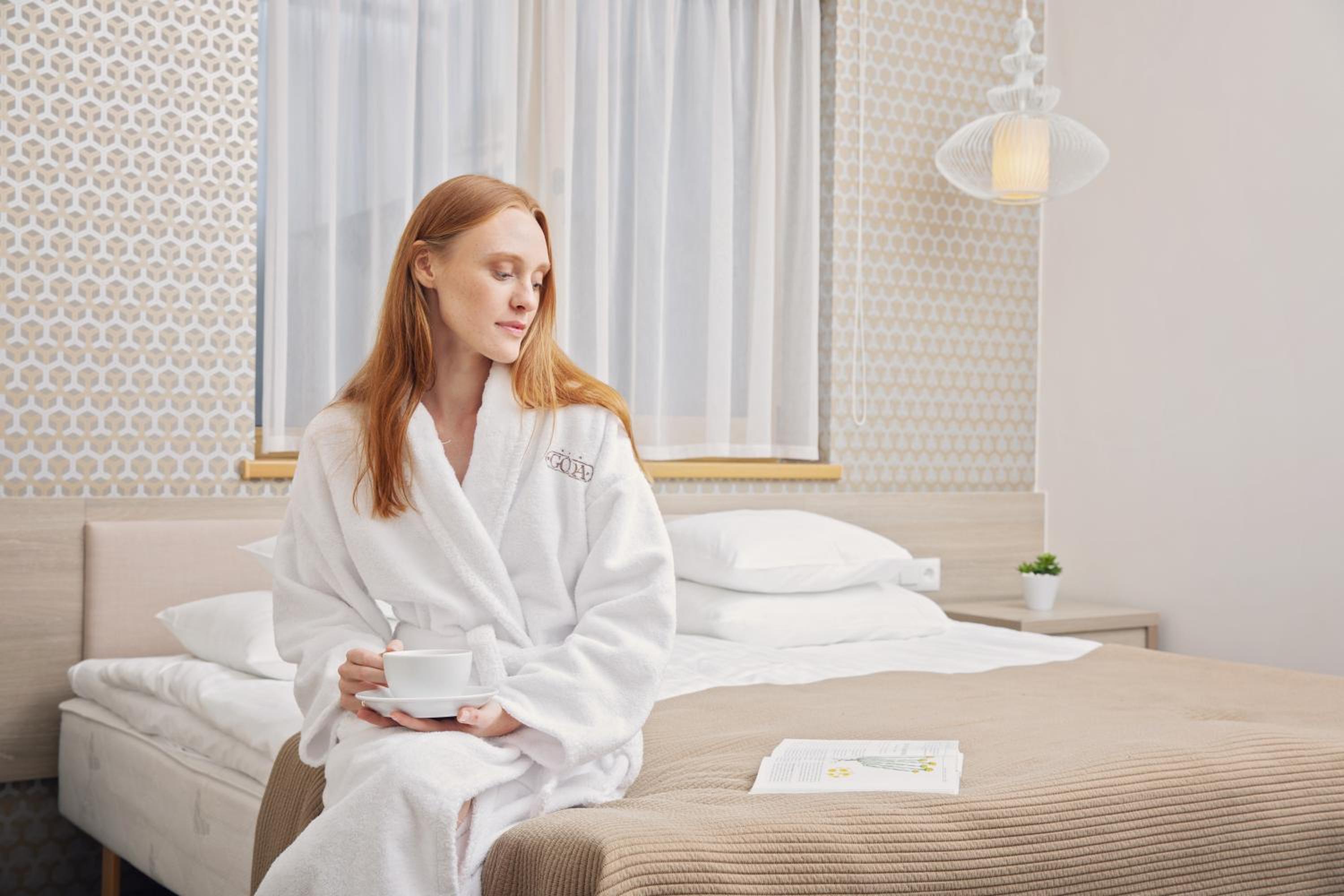 Large Double Room with Spa Access  - Photo 8