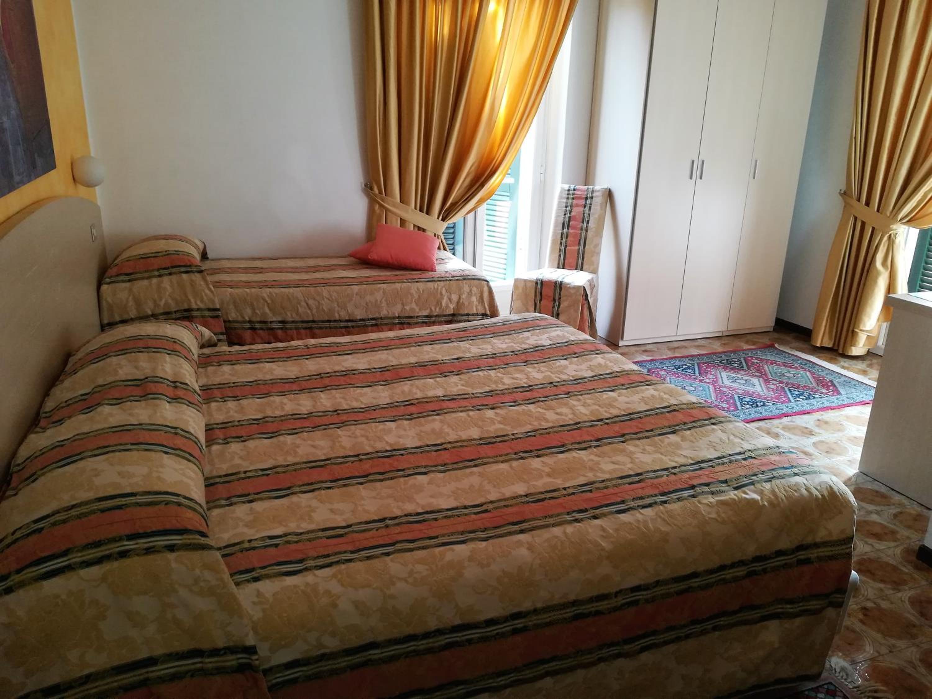 Triple Room - Photo 6