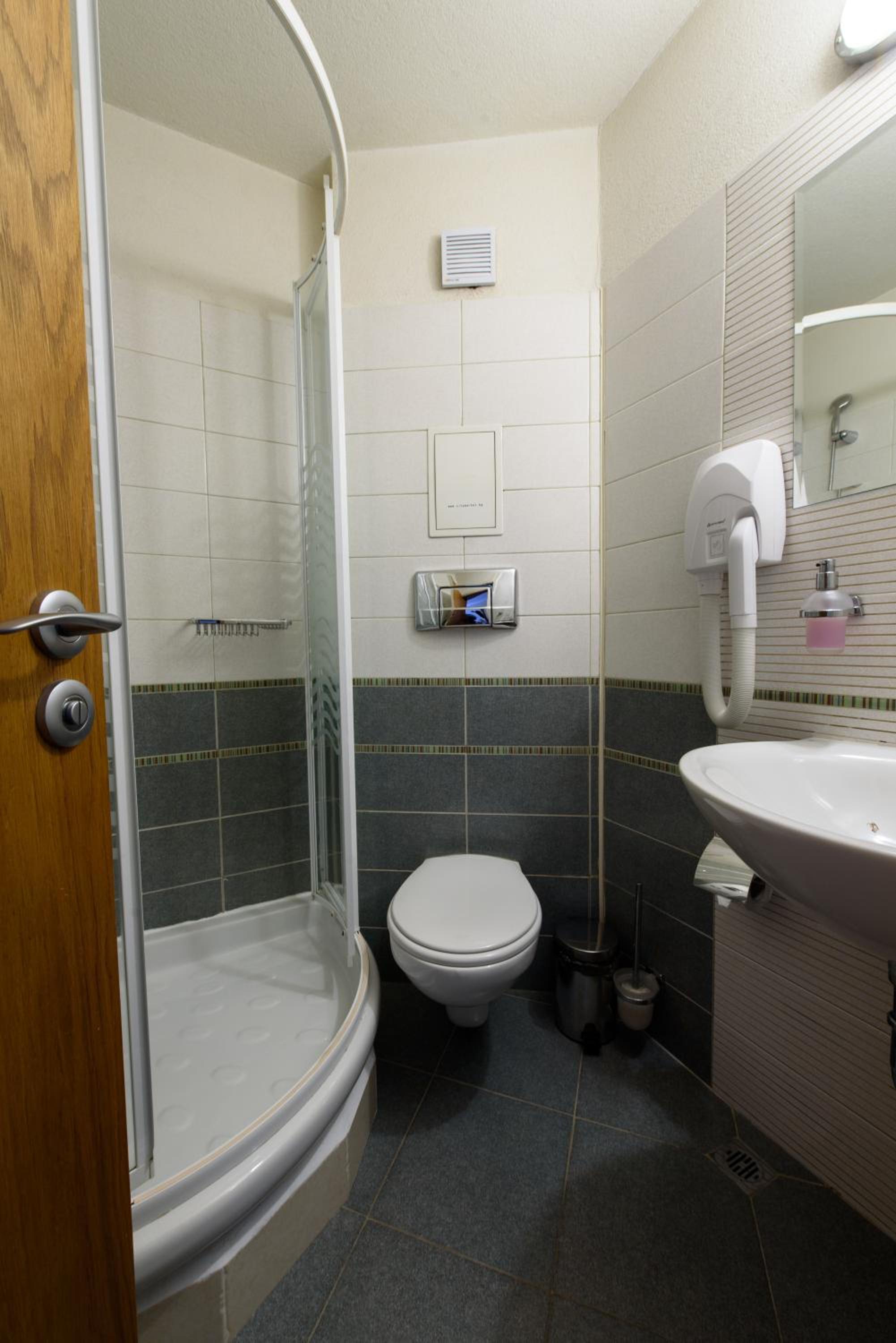 Triple Room - Free SPA Access photo 3