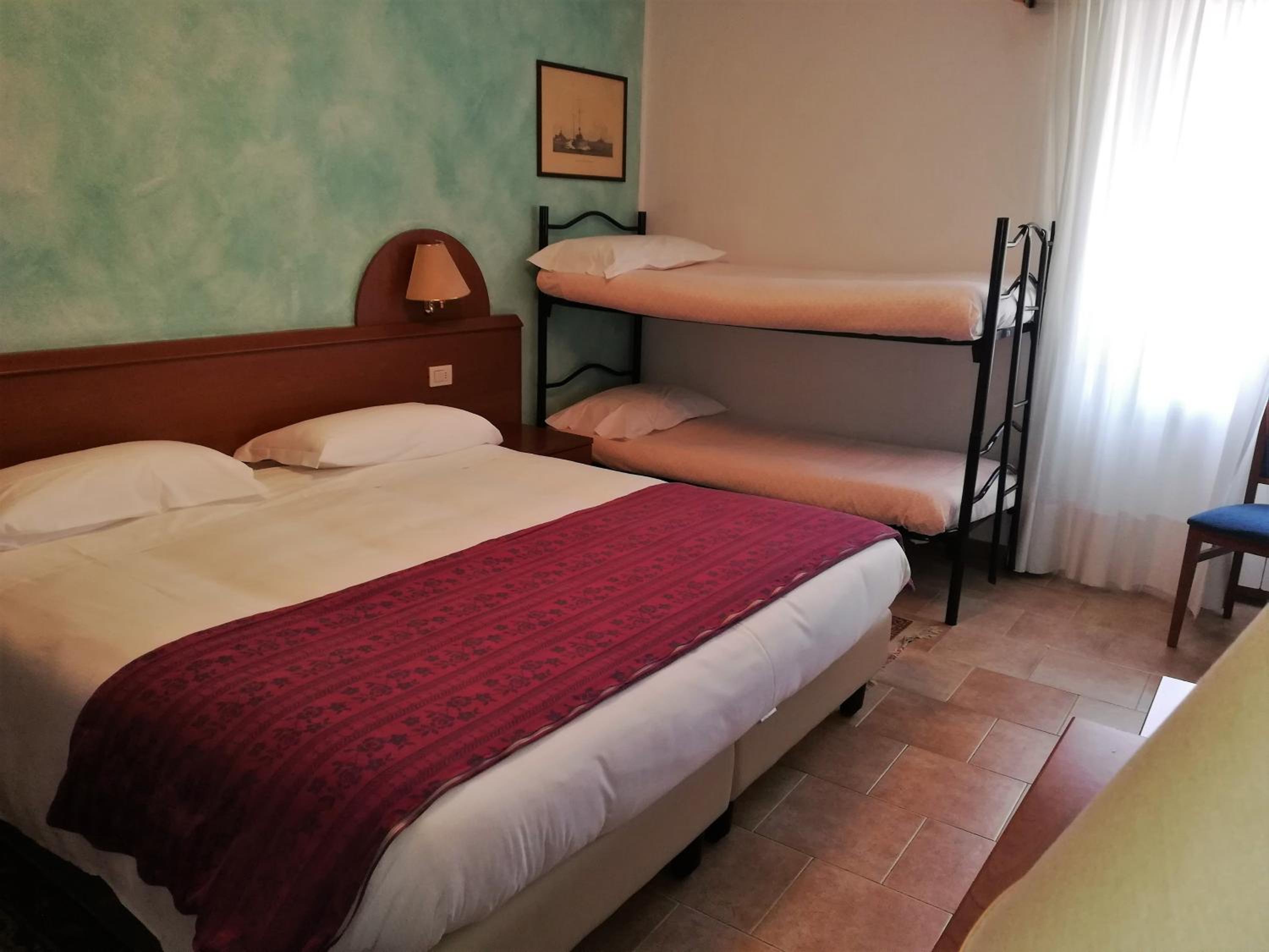 Triple Room - Photo 3