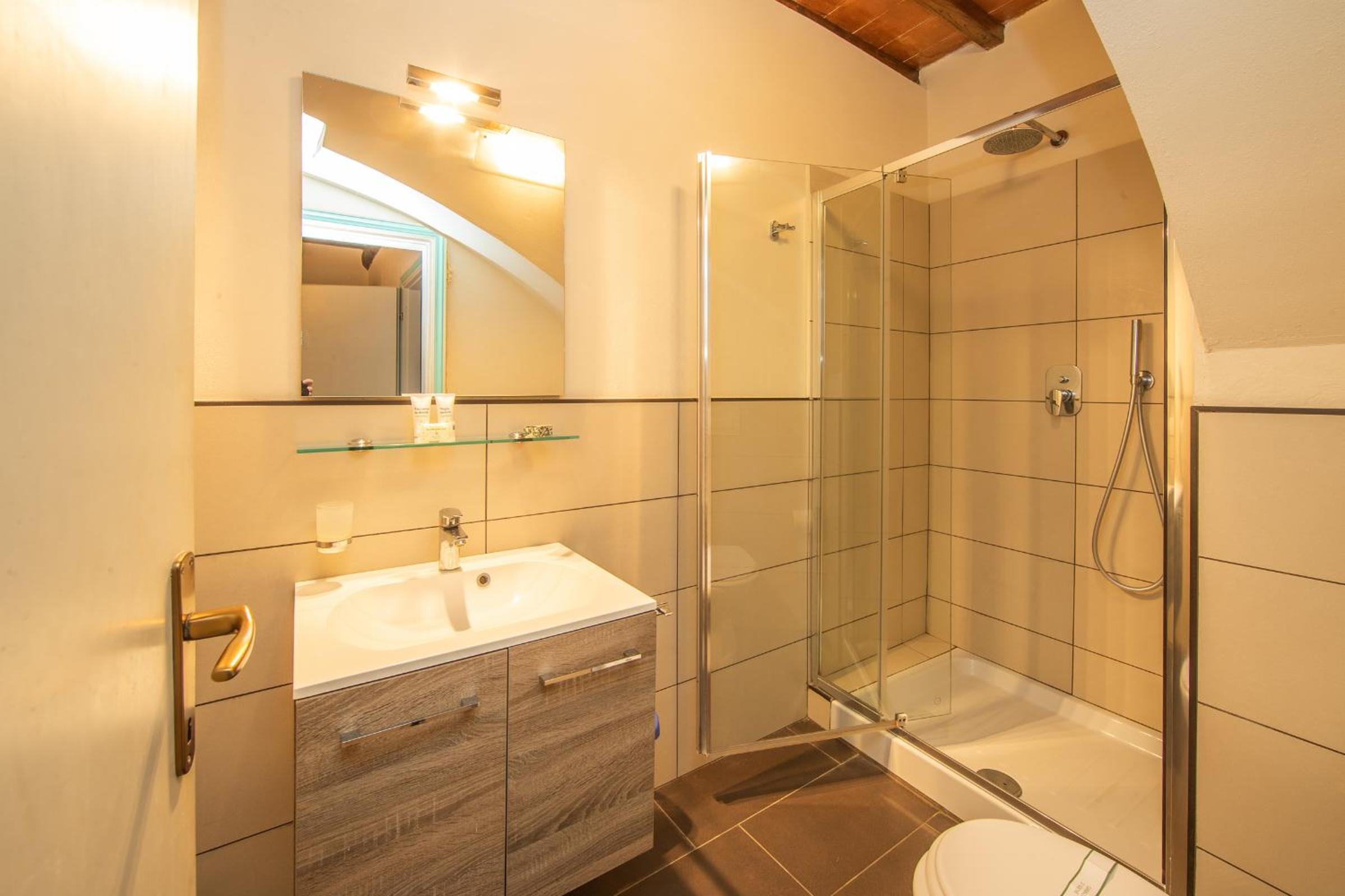 One-Bedroom Apartment - Photo 26