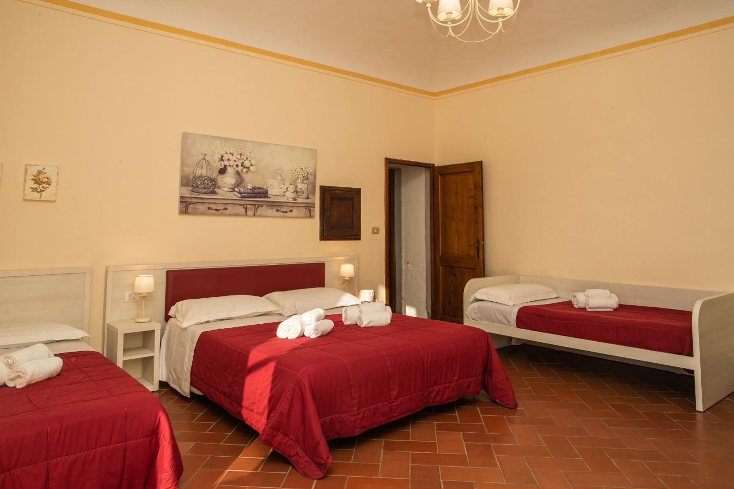 Studio Apartment - Photo 12