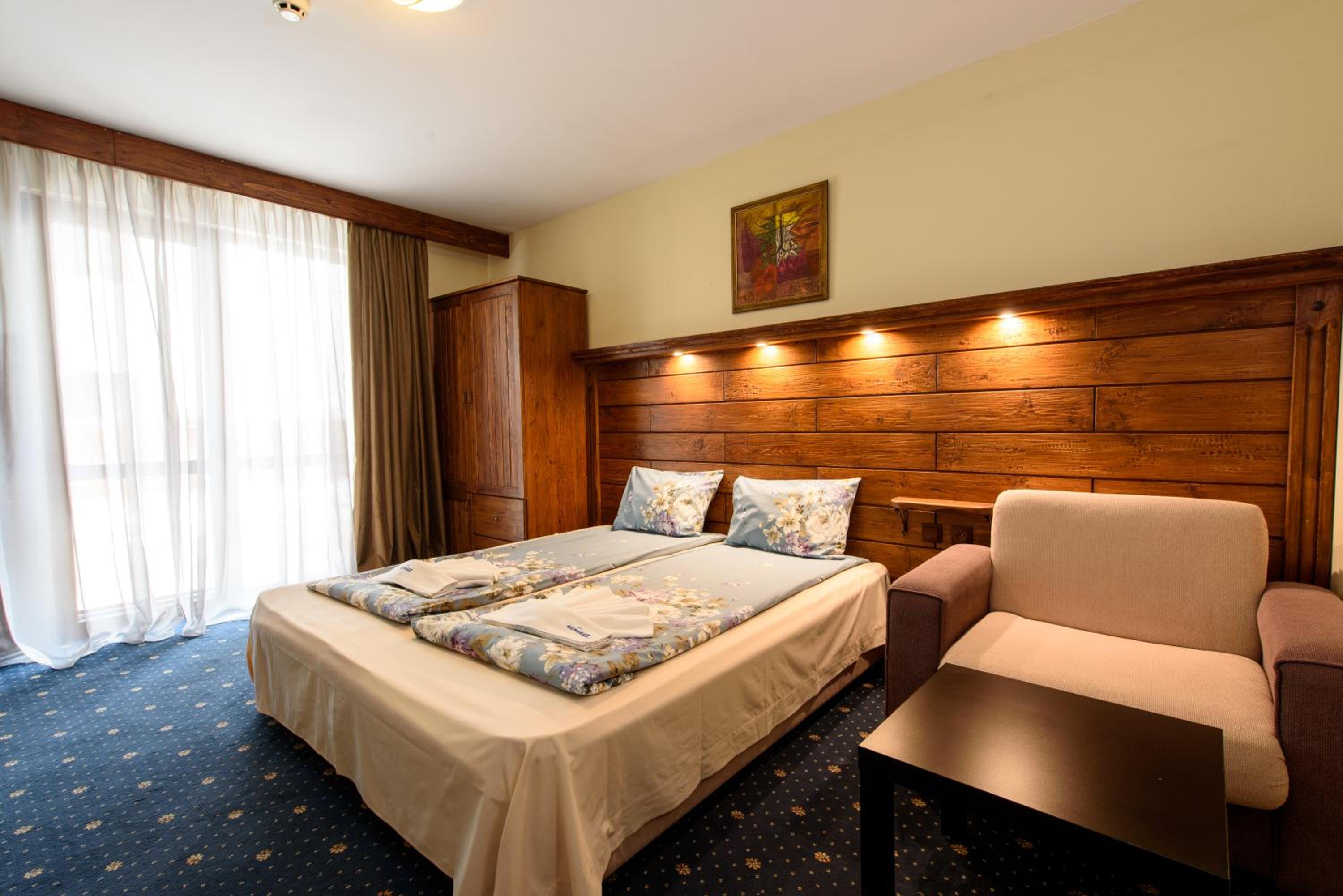 Triple Room - Free SPA Access photo 1