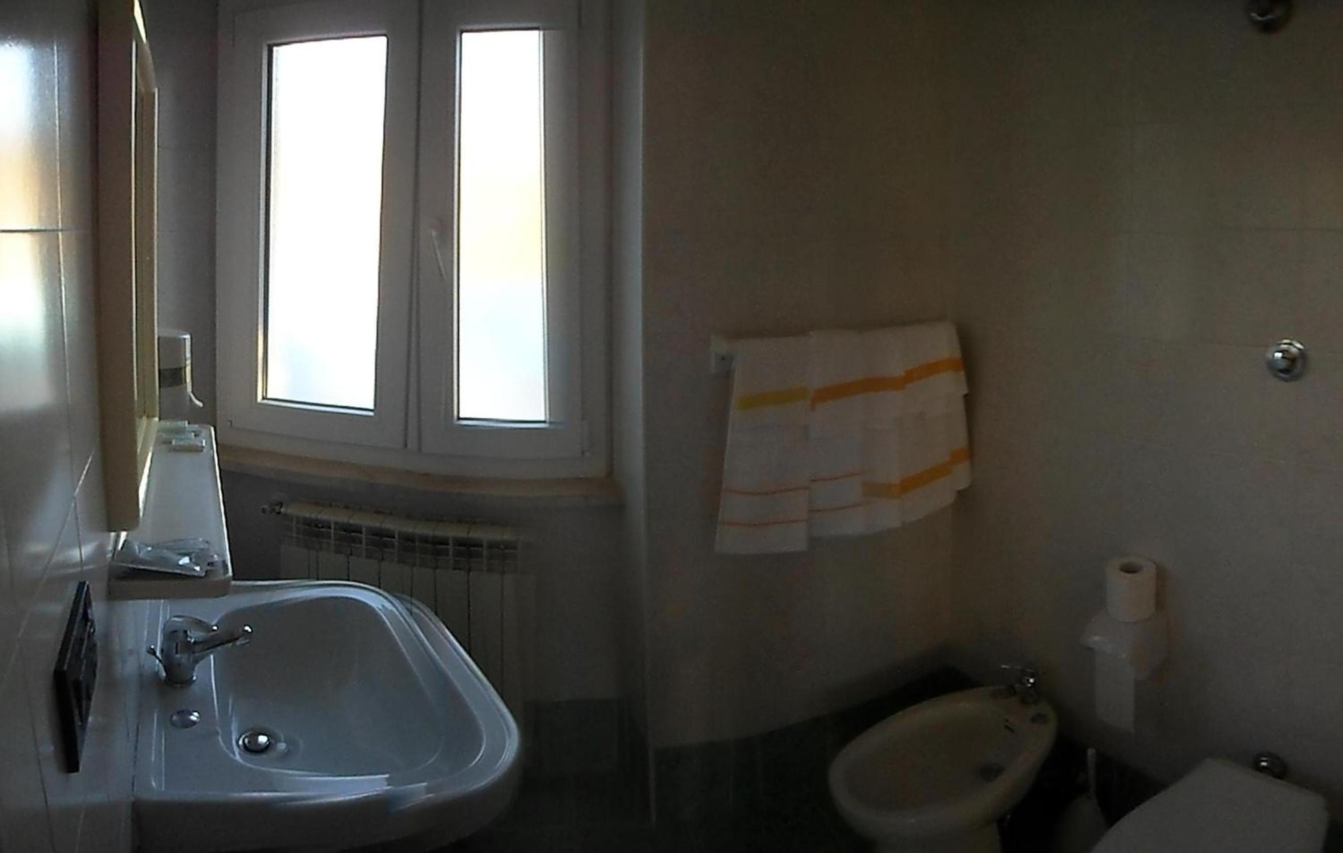 Two Connecting Rooms photo 2