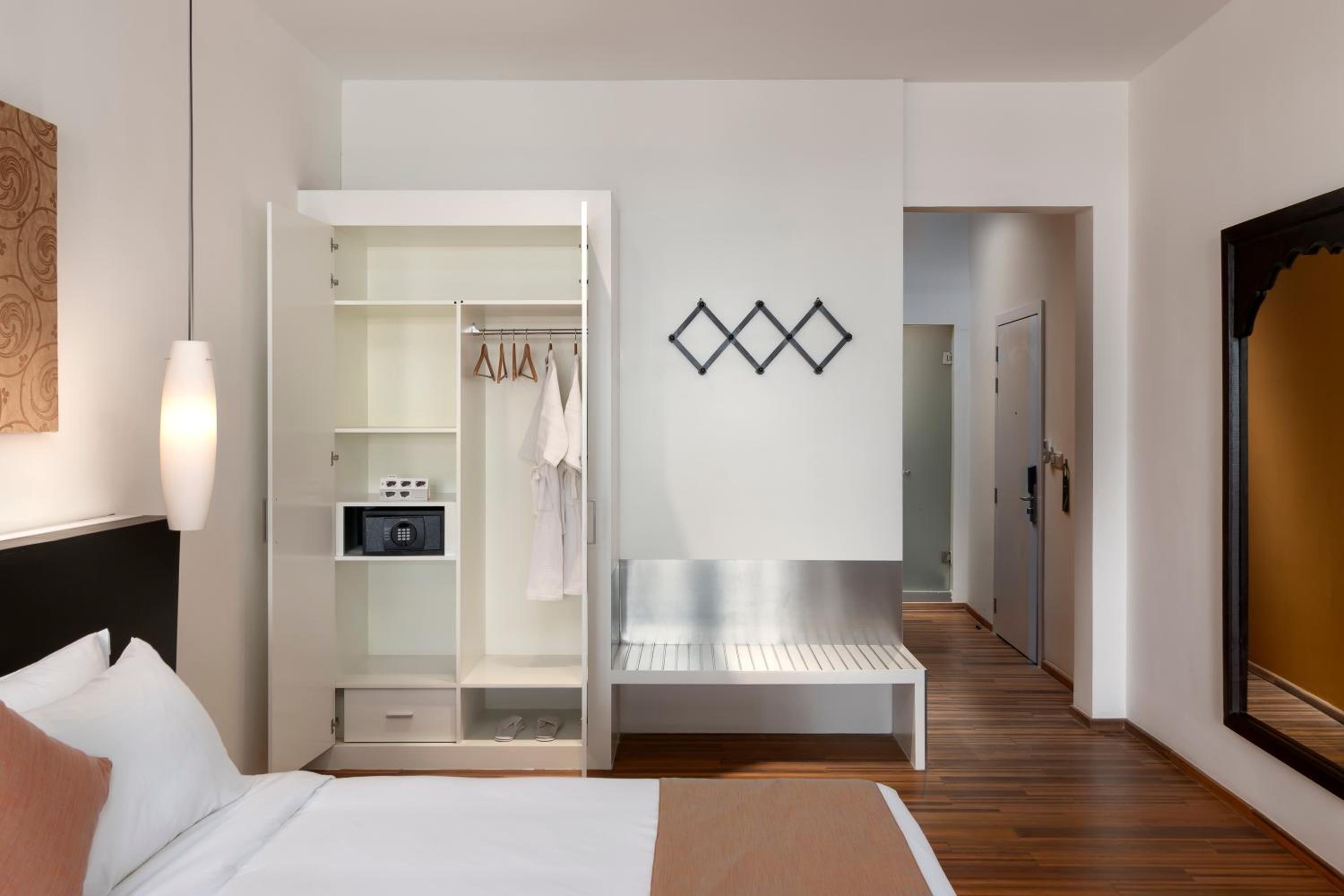 The Riverfront Loft - Photo 6