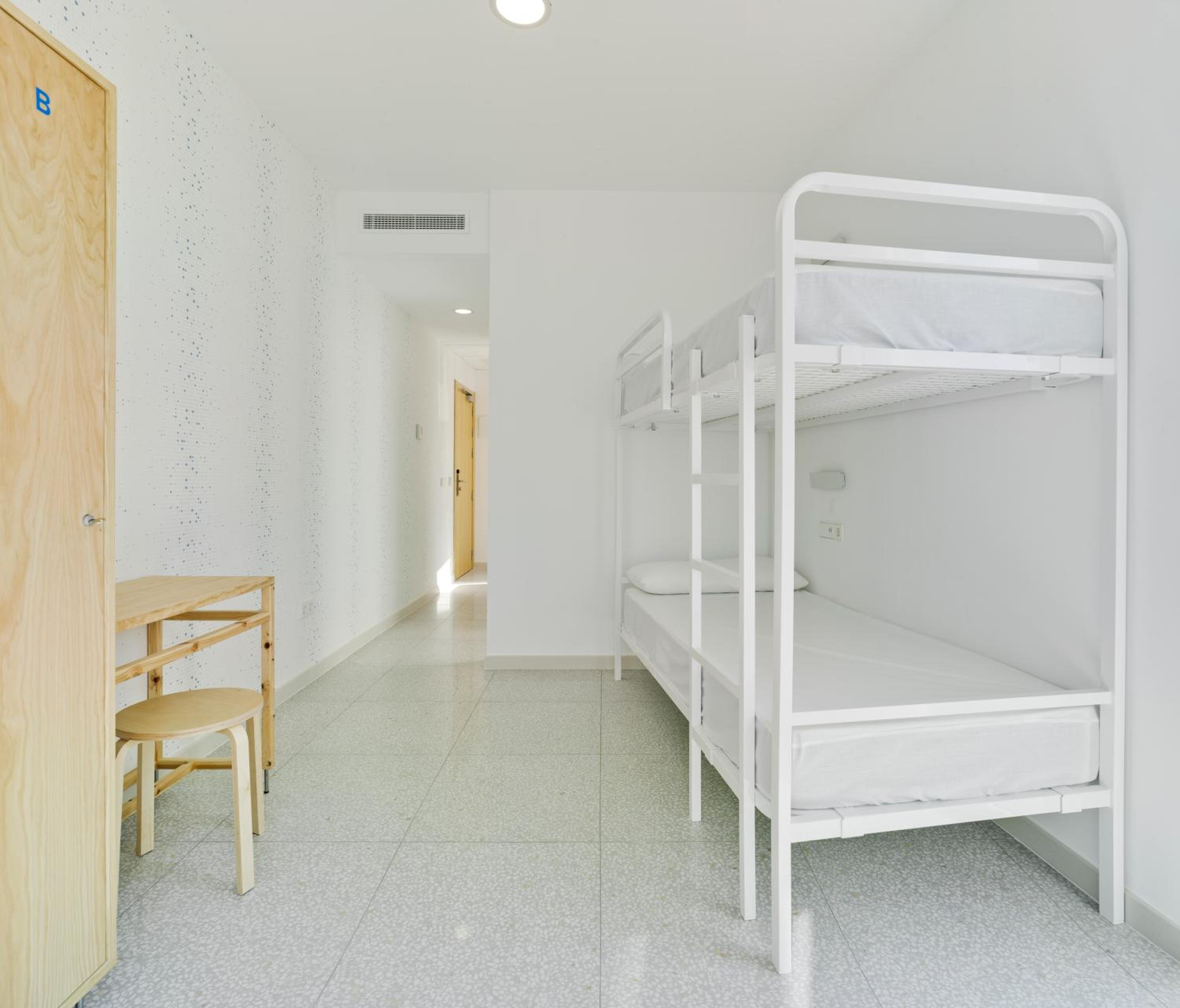 Habitación Doble con Baño Privado