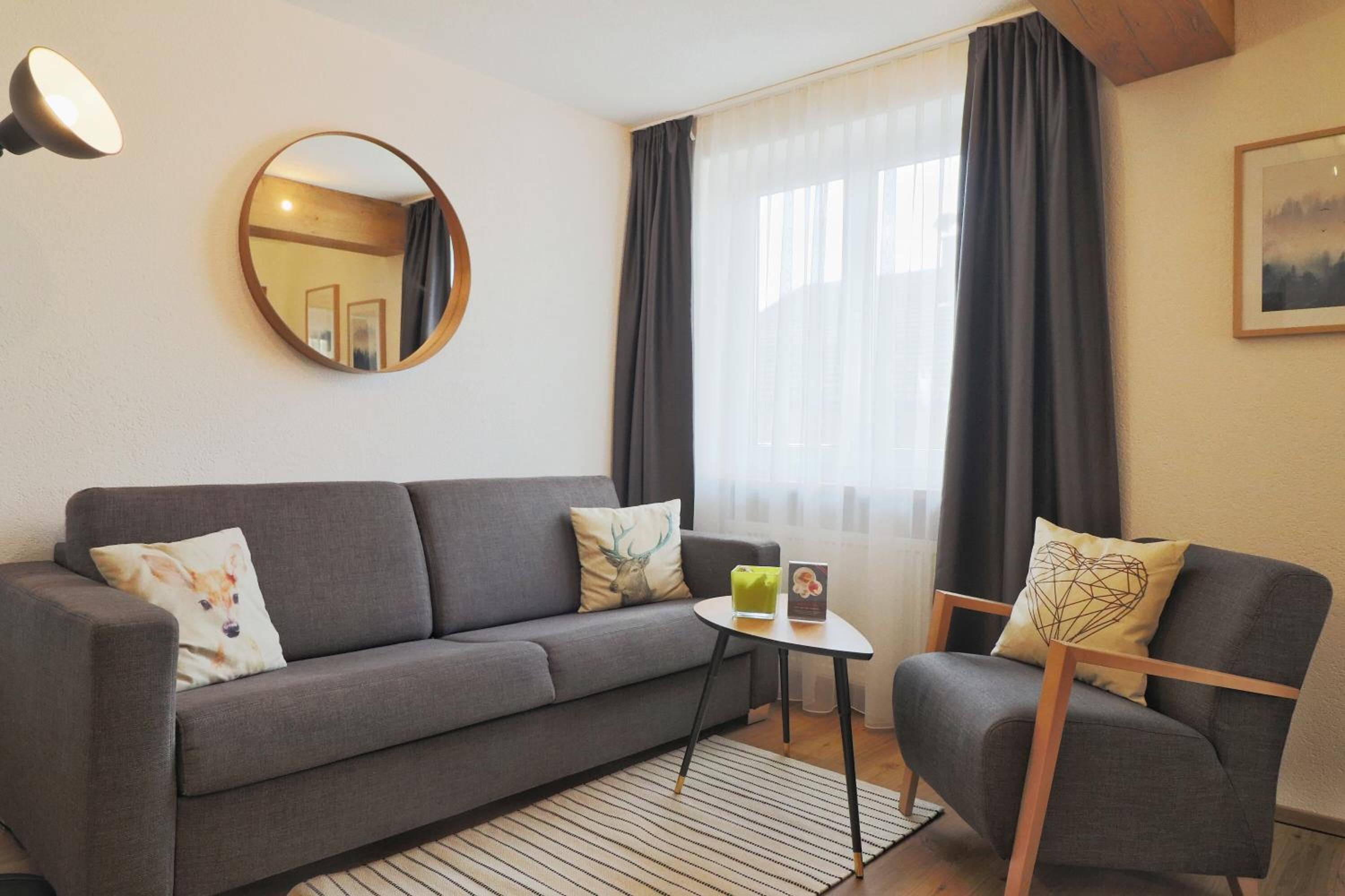 Junior Suite with Balcony - Photo 1