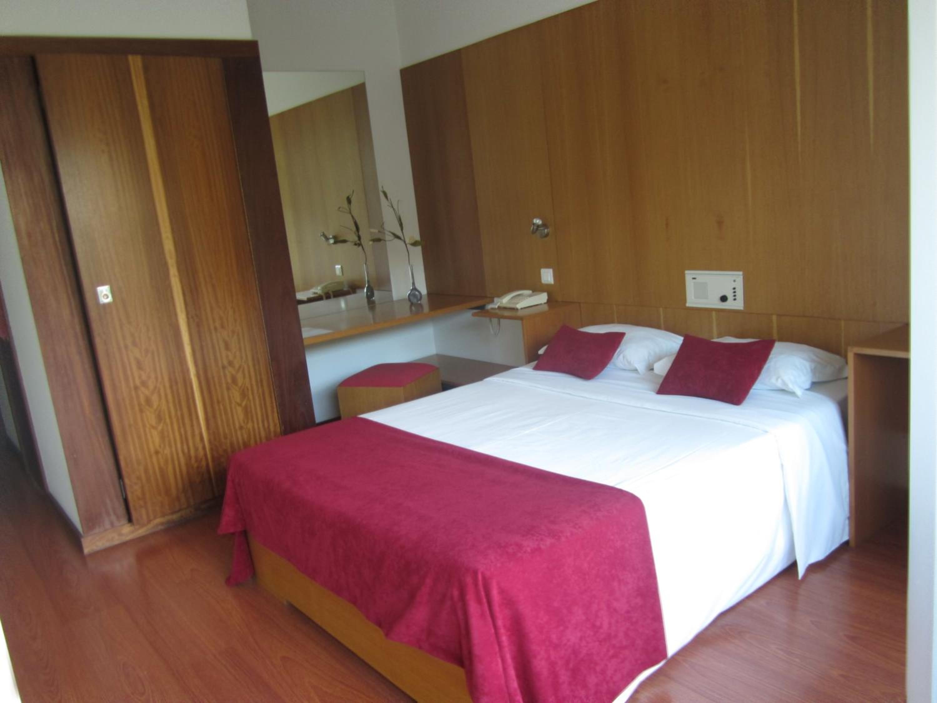 Double Room - Photo 5