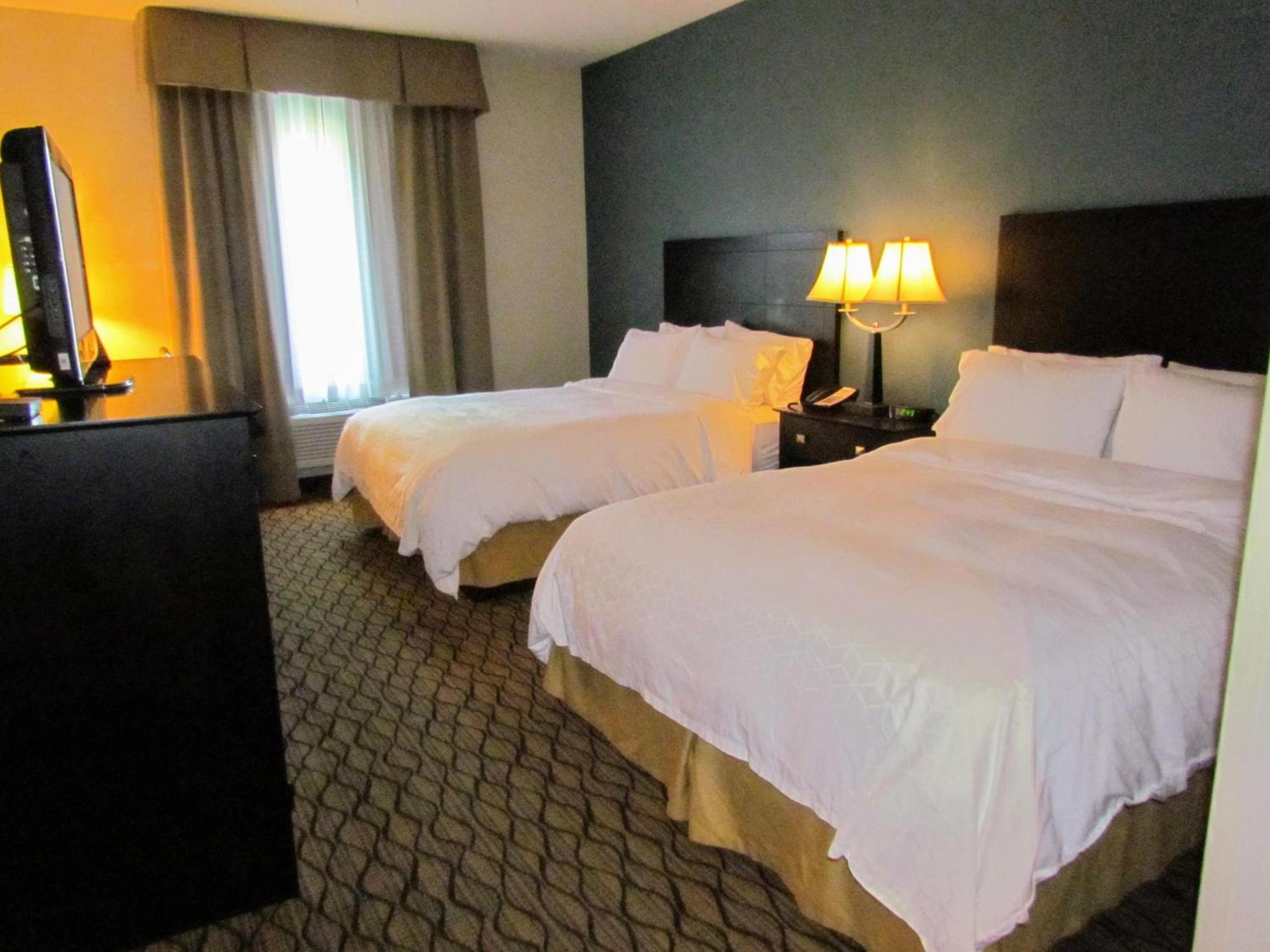 Standard Queen Room with Two Queen Beds