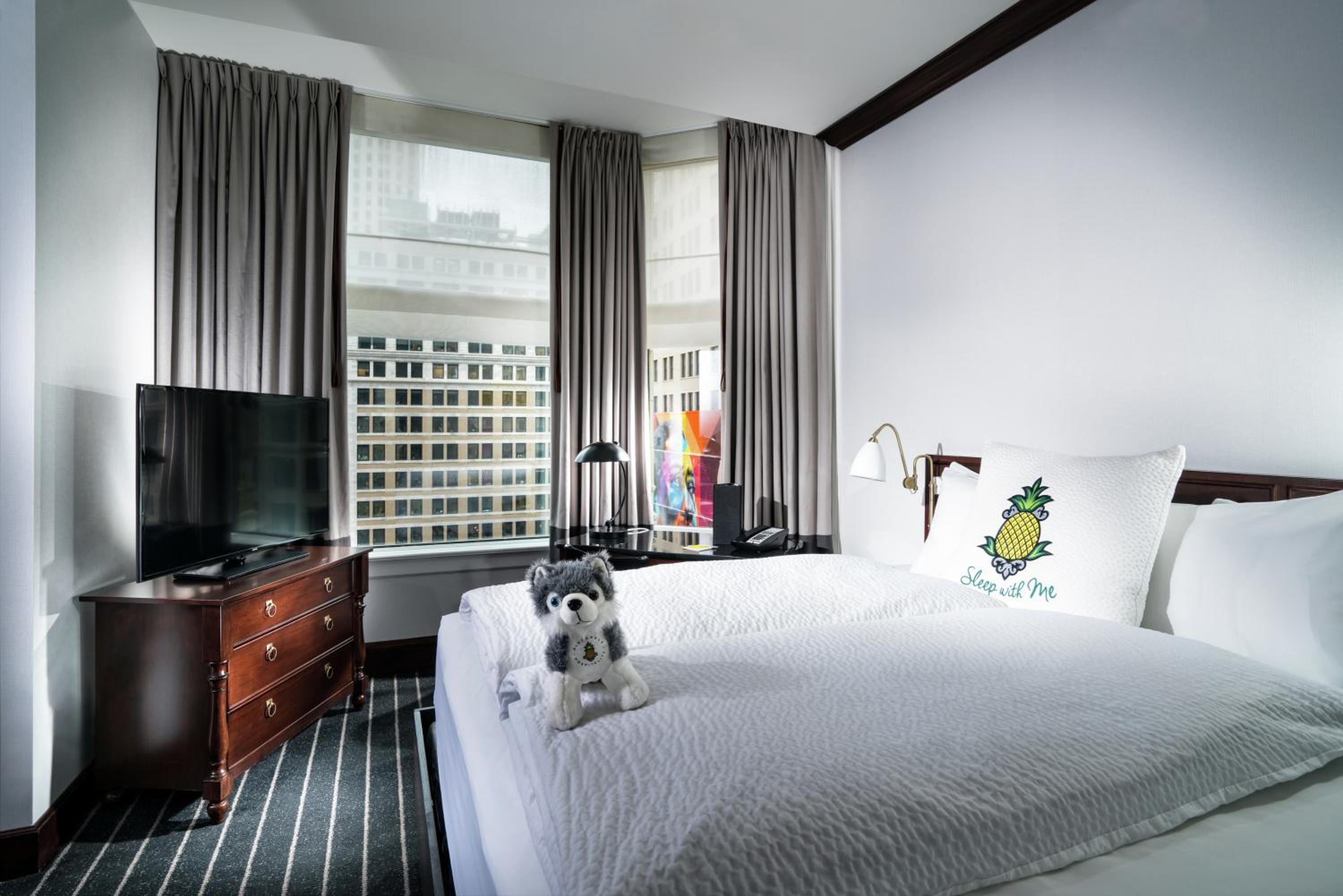 Executive King Suite - Disability Access - Photo 1