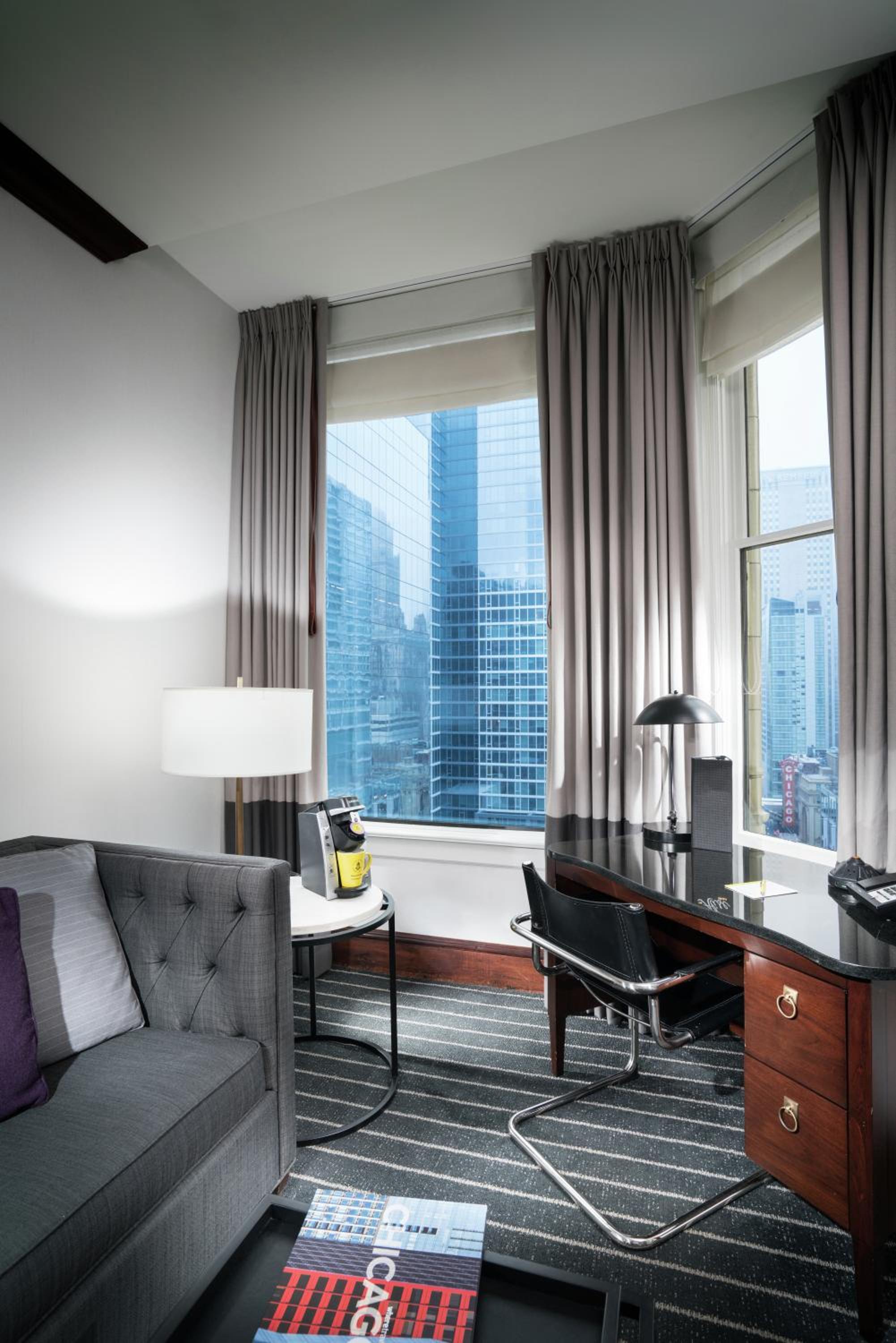 Millennium Park King Suite - Photo 3