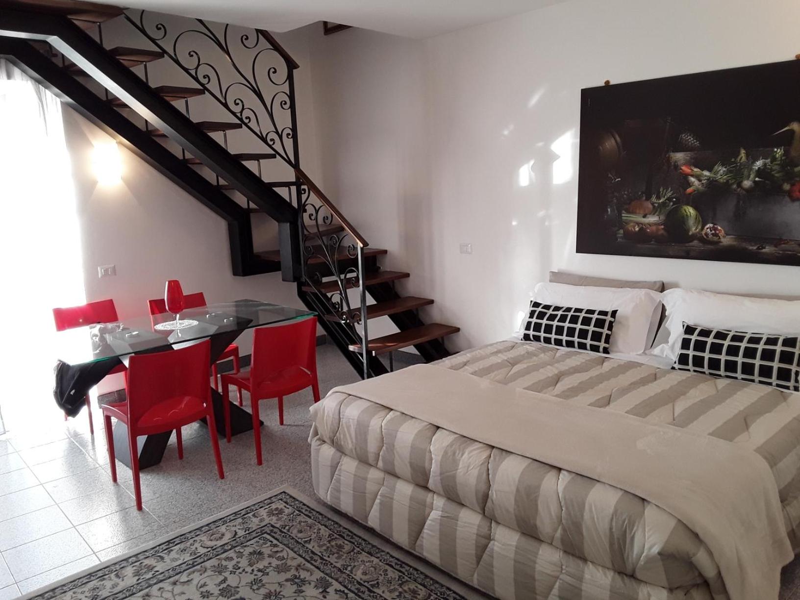 Deluxe Apartment