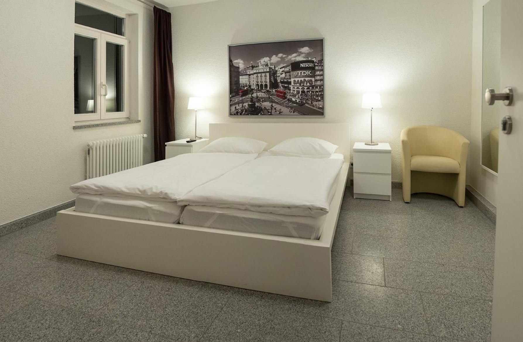 Double or Twin Room with Bathroom photo 2