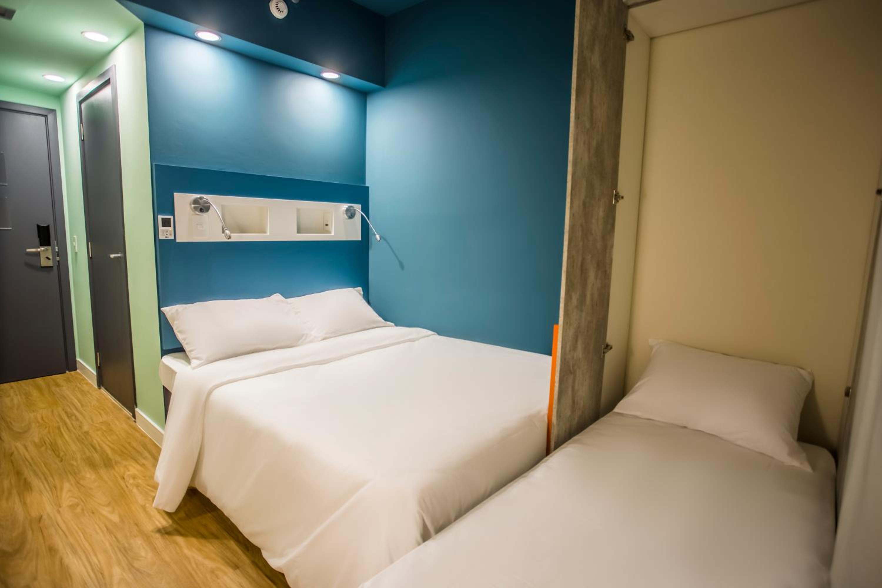 Triple Room with Double bed and Single Bed - Photo 2