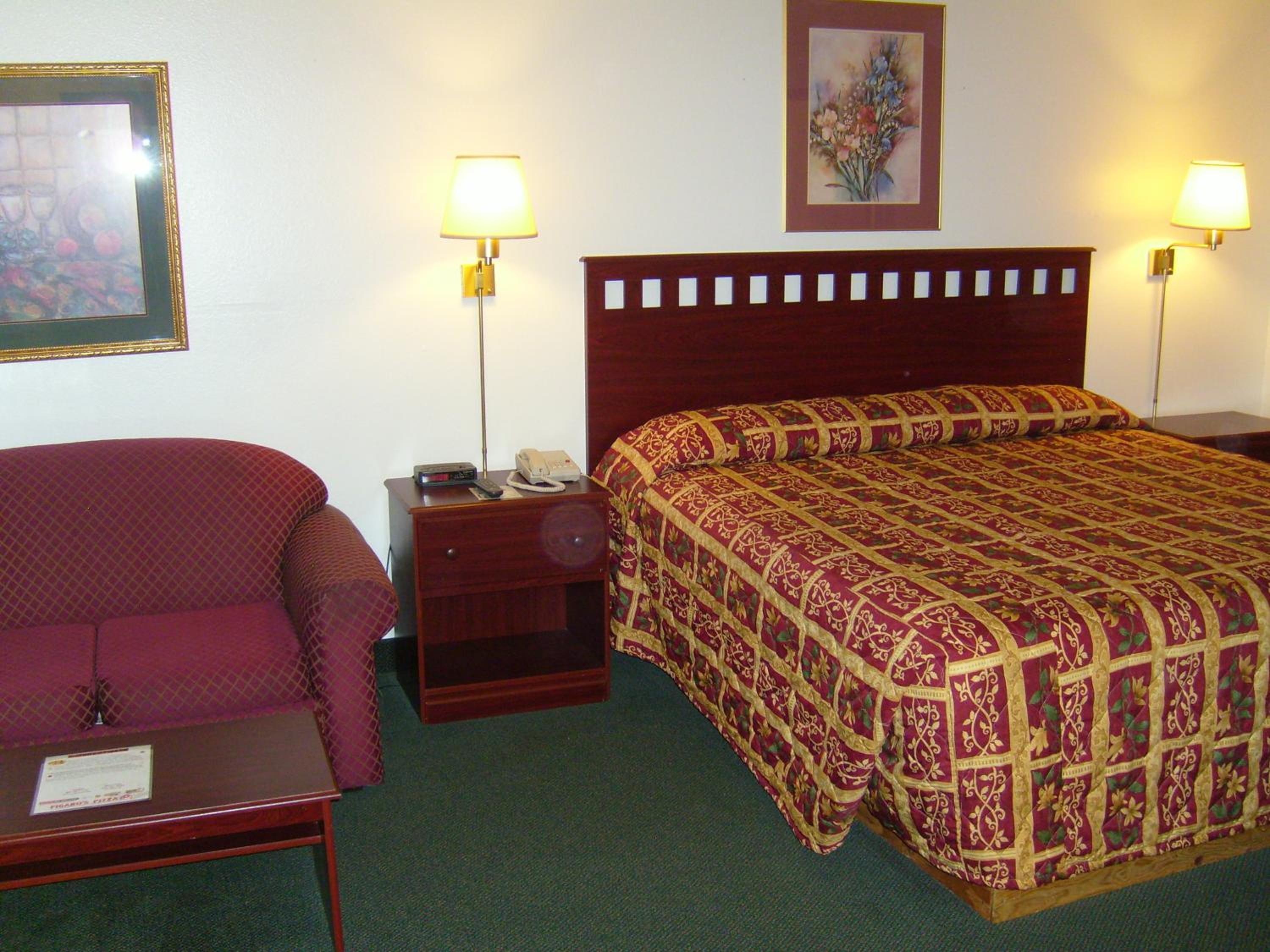 King Room - Non-Smoking photo 3