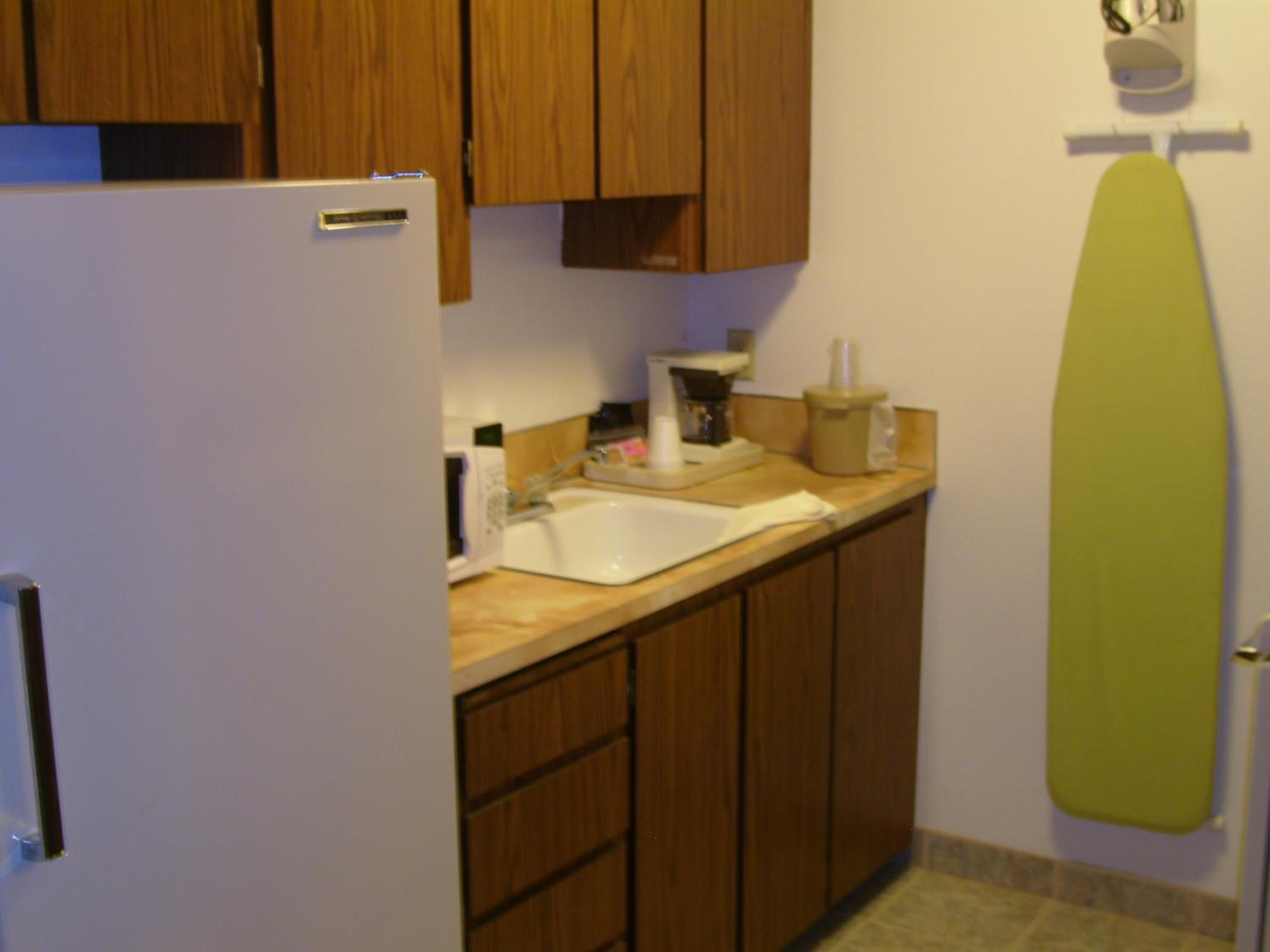 King Room - Non-Smoking photo 2