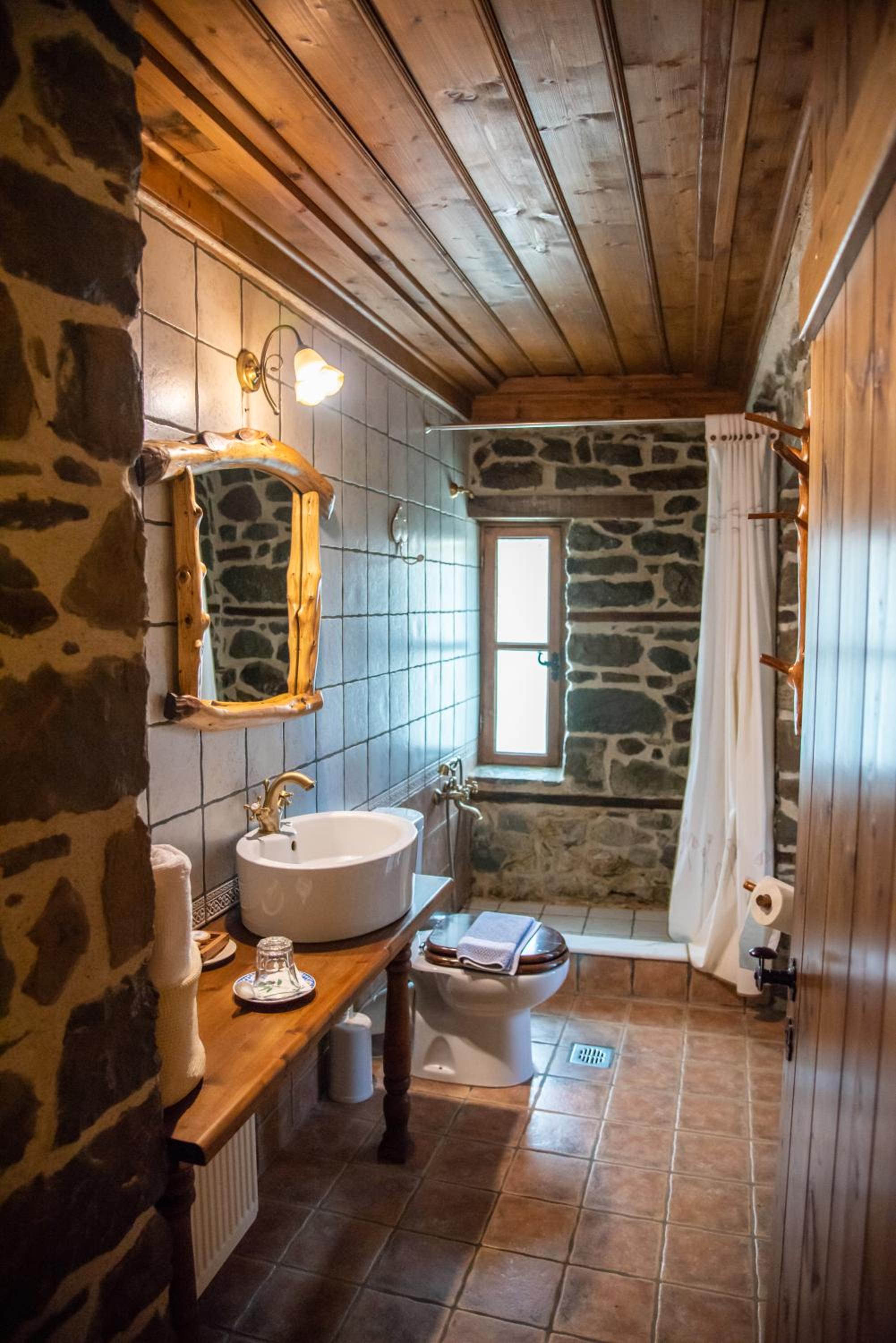 Deluxe Double Room with Balcony photo 3