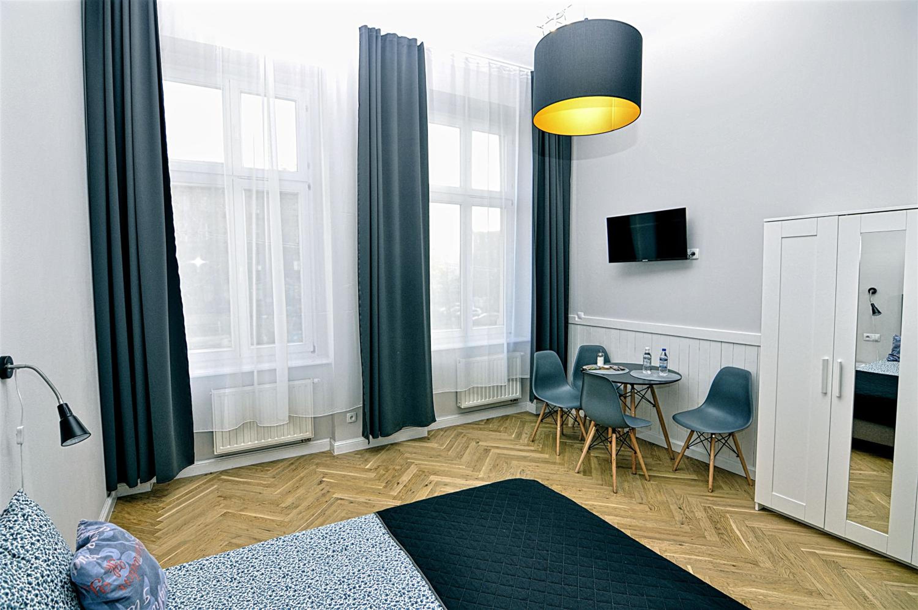 Deluxe Apartment with City View photo 3