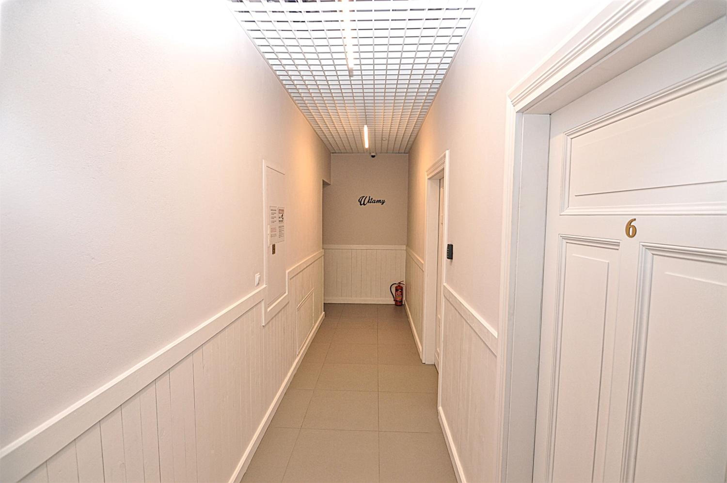 Deluxe Apartment with Courtyard View - Photo 3