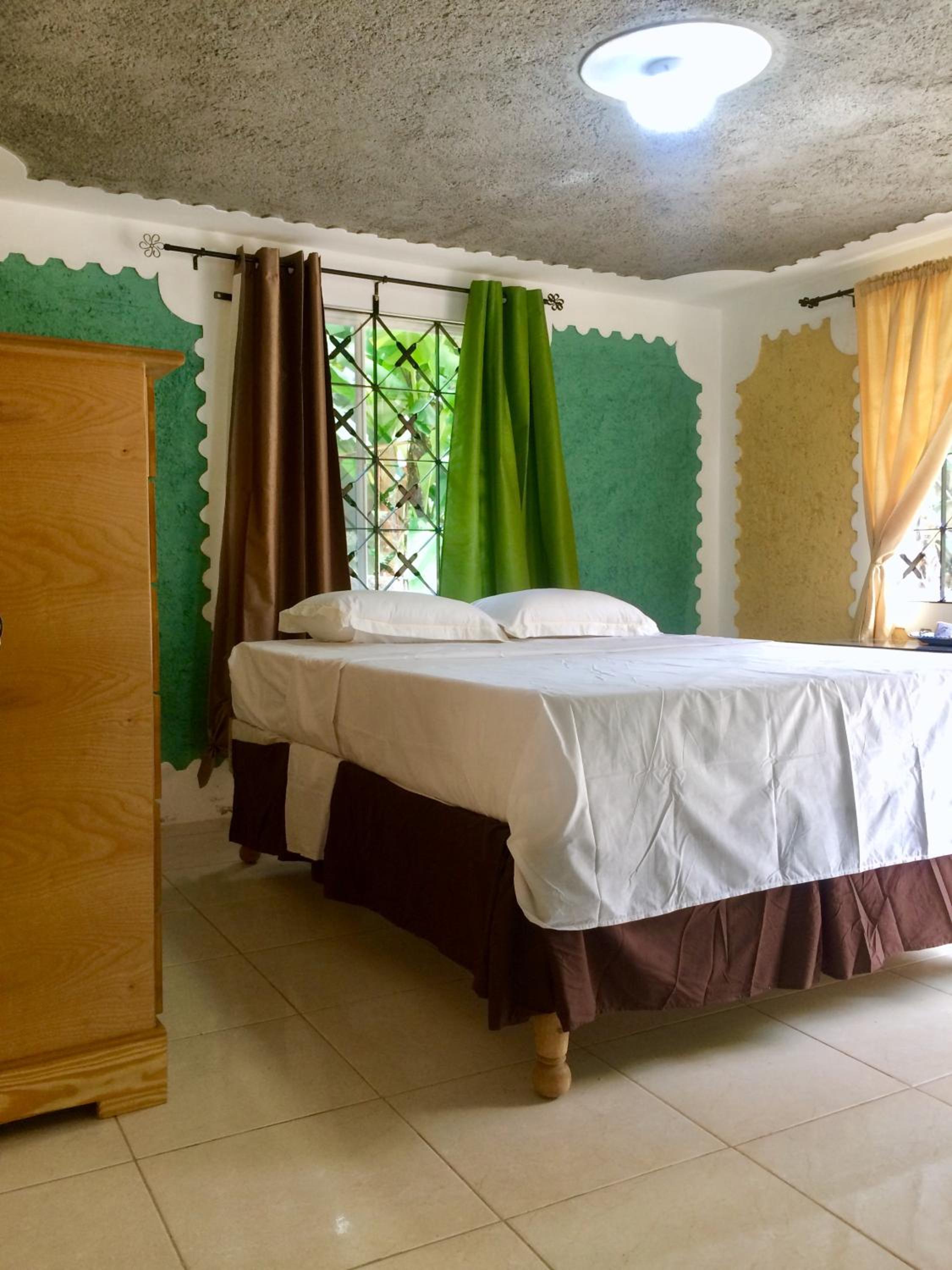 Double Room with Shared Bathroom photo 1
