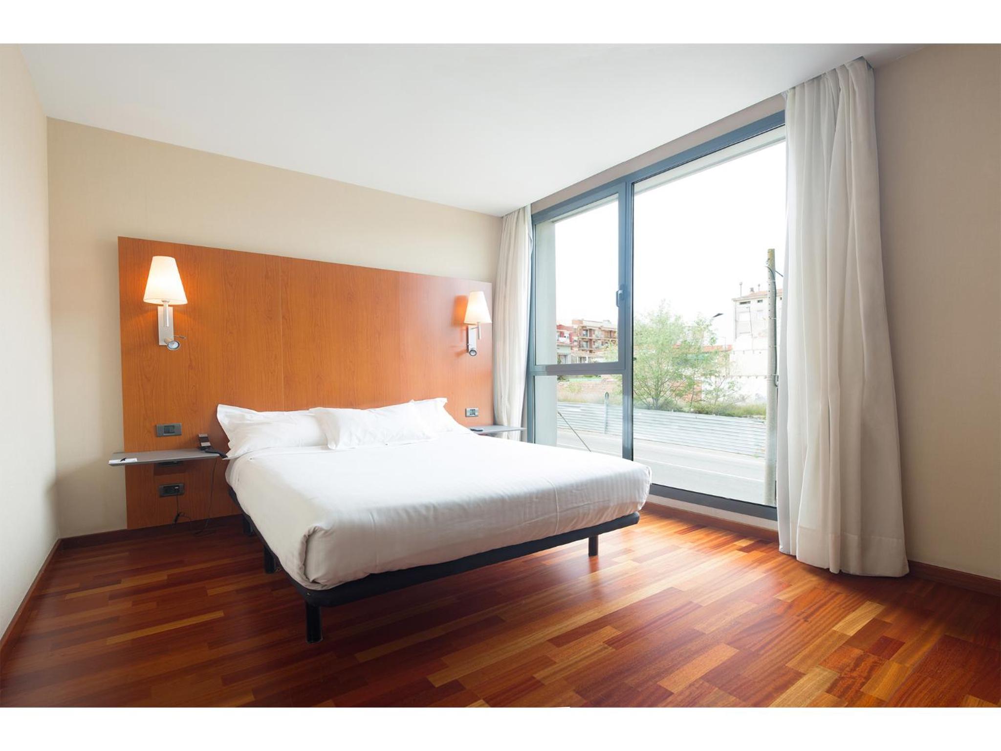 Double Room - Photo 8