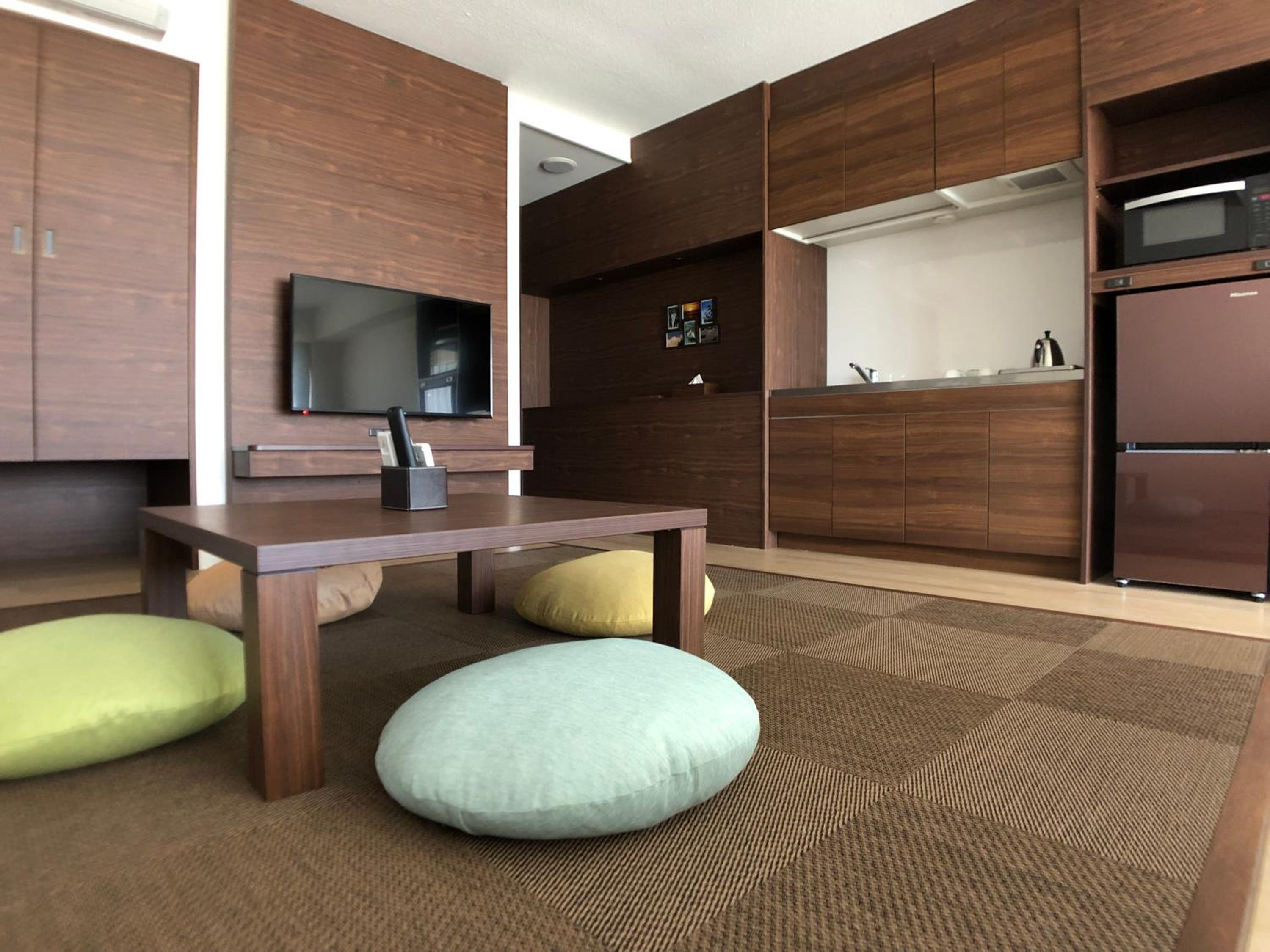 Standard Twin Room with Partial Ocean VIew photo 3