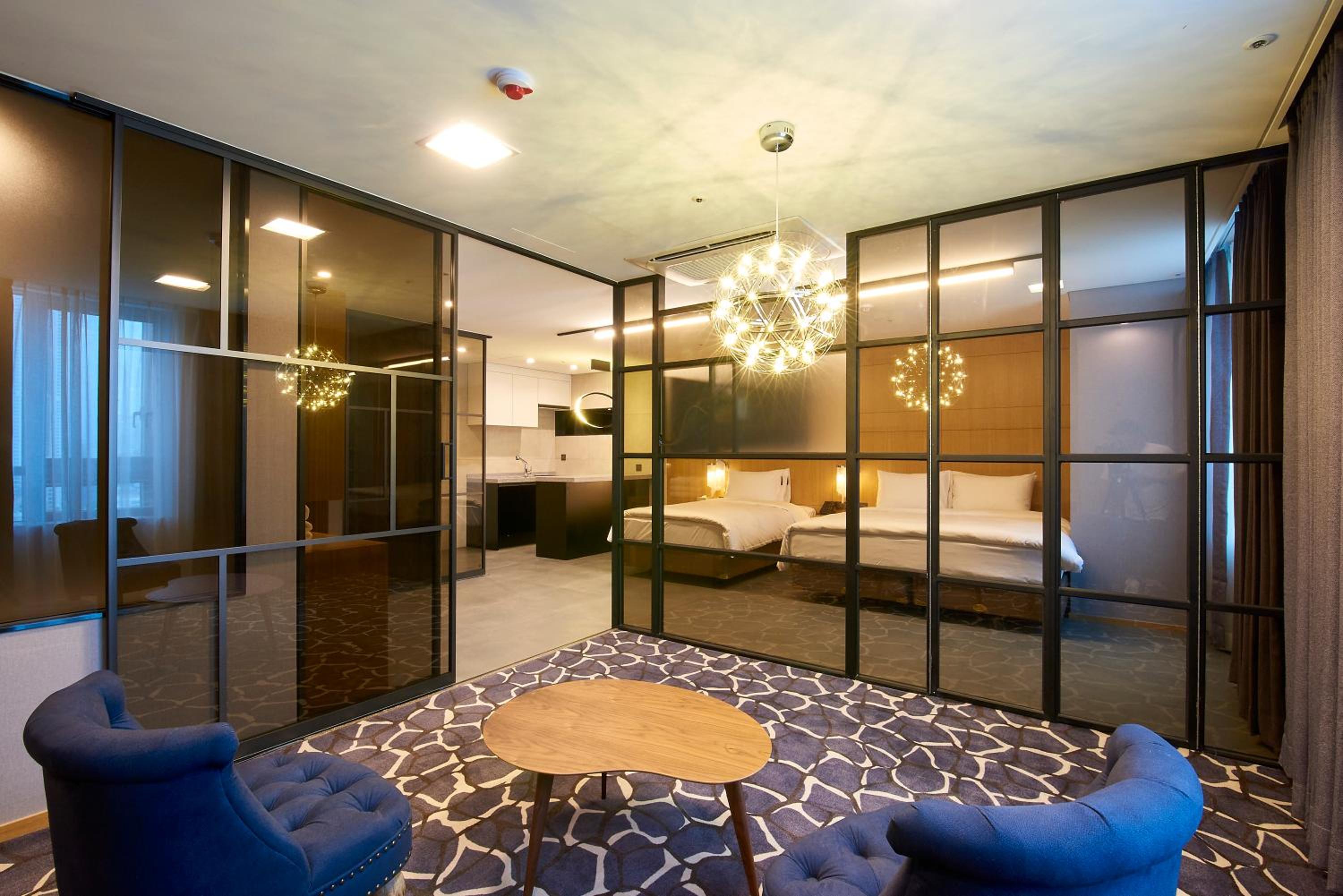 Family Twin Room