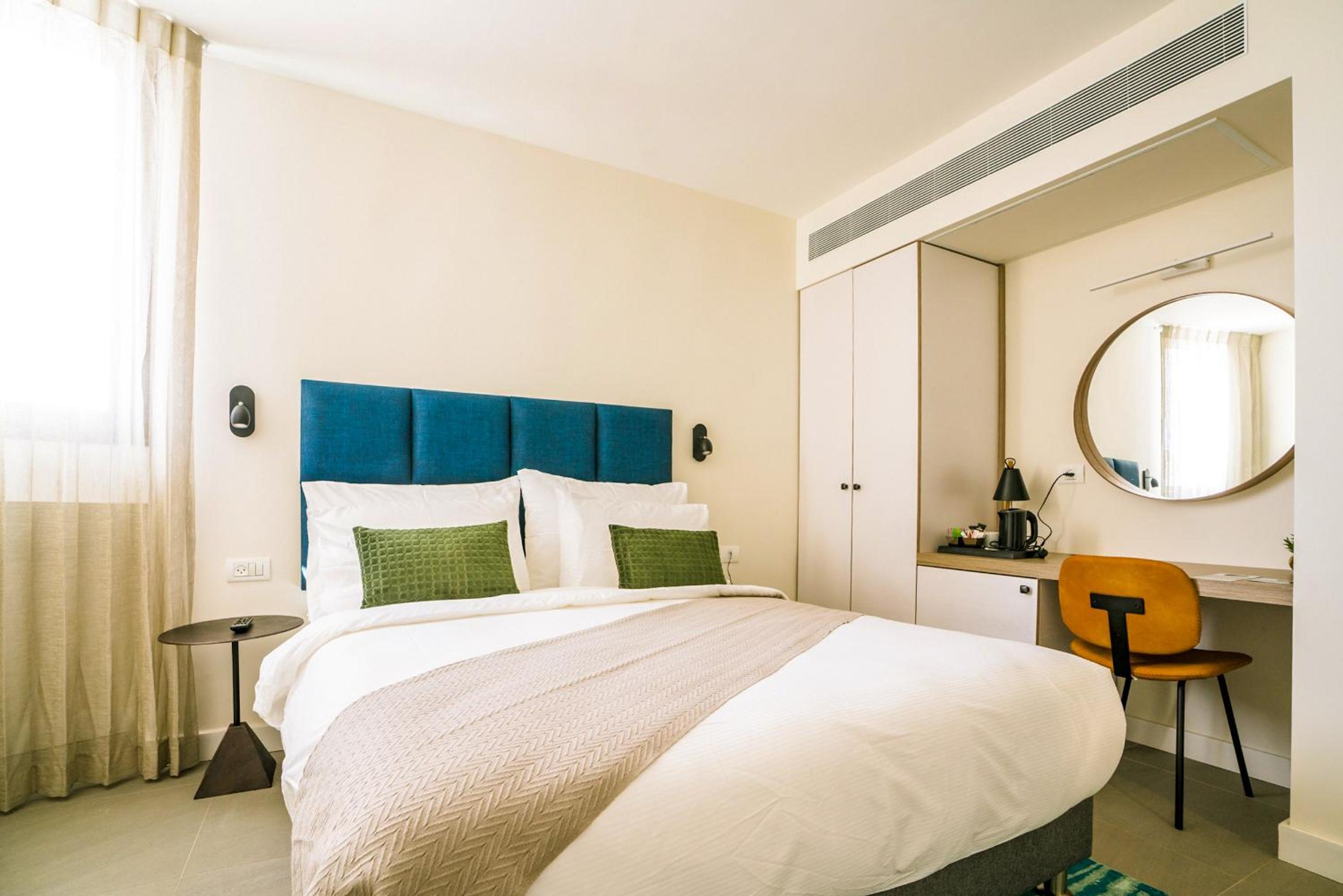 Deluxe Double or Twin Room - Photo 1