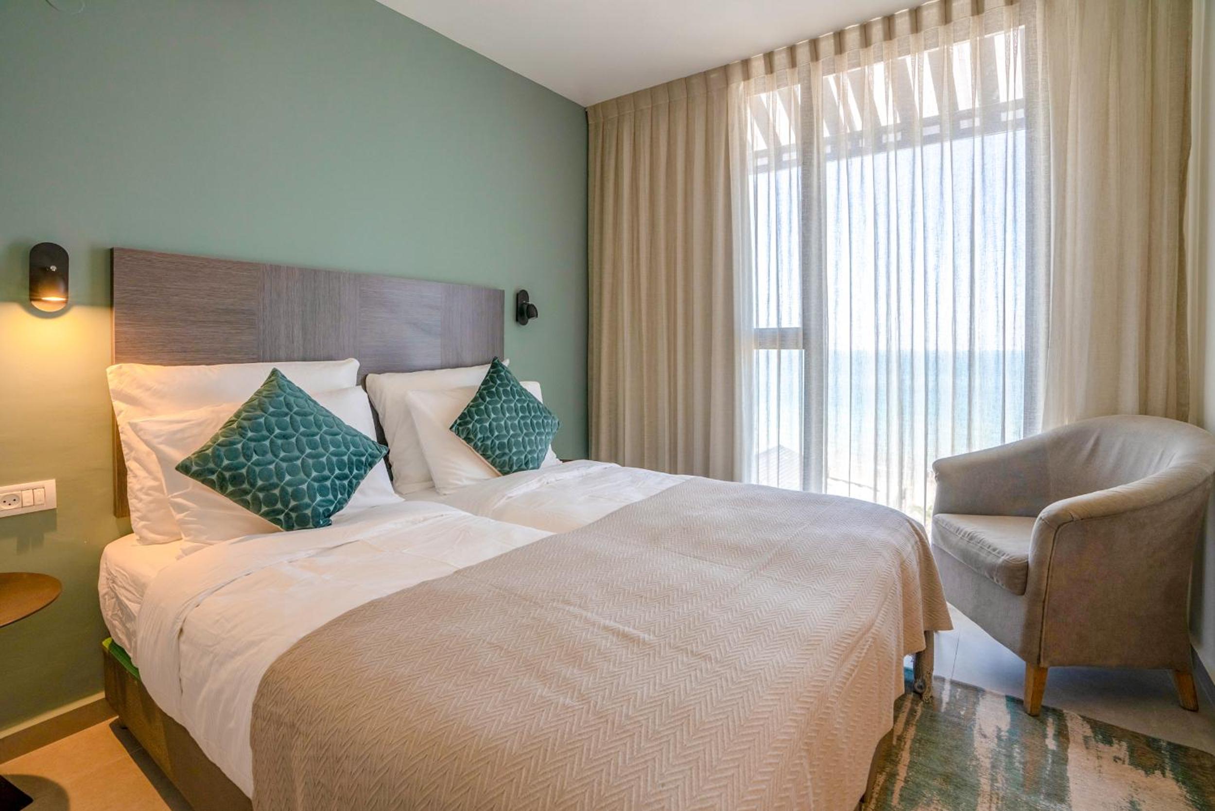 Triple Room with Sea View