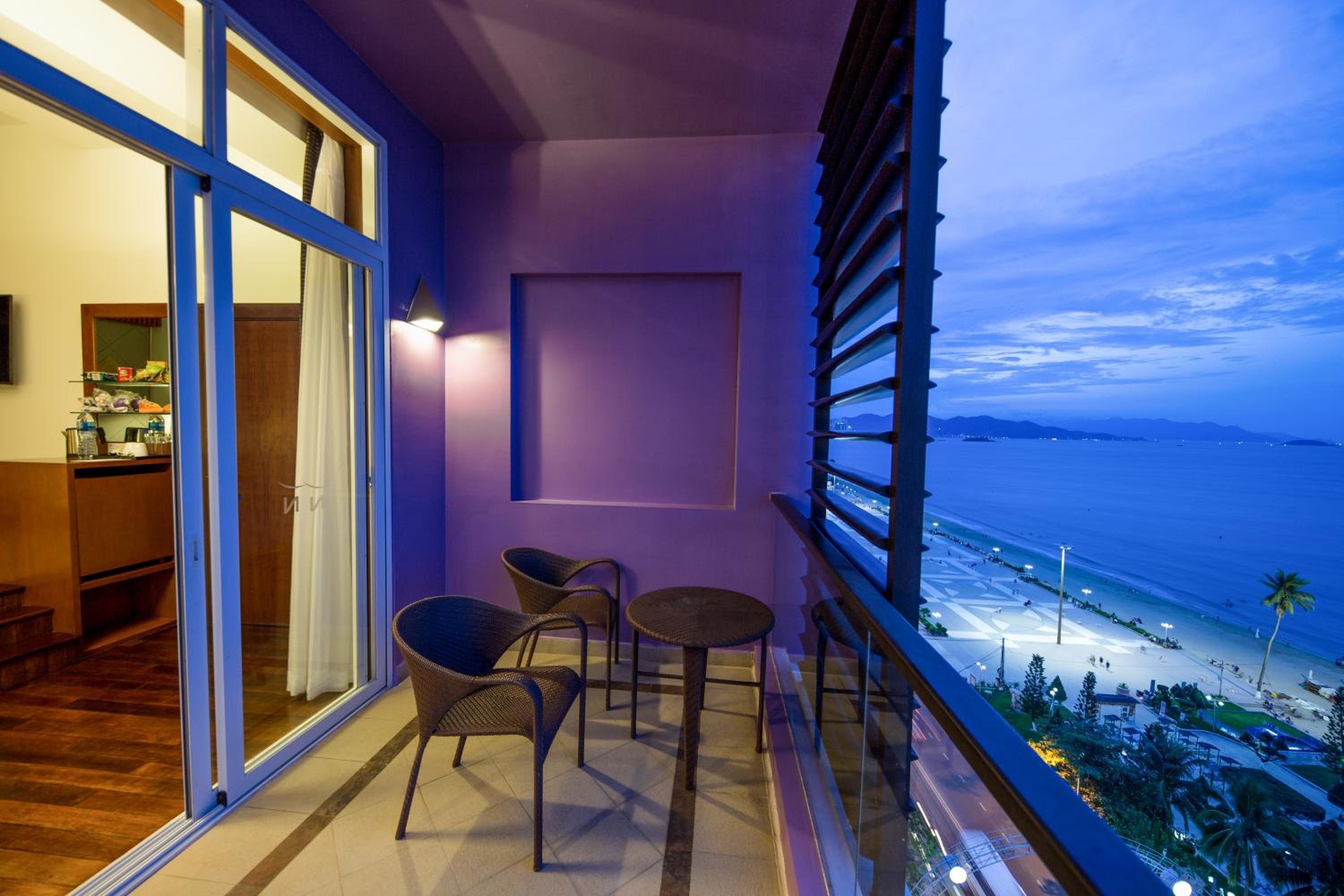 Superior Twin Room with Ocean View - Photo 7