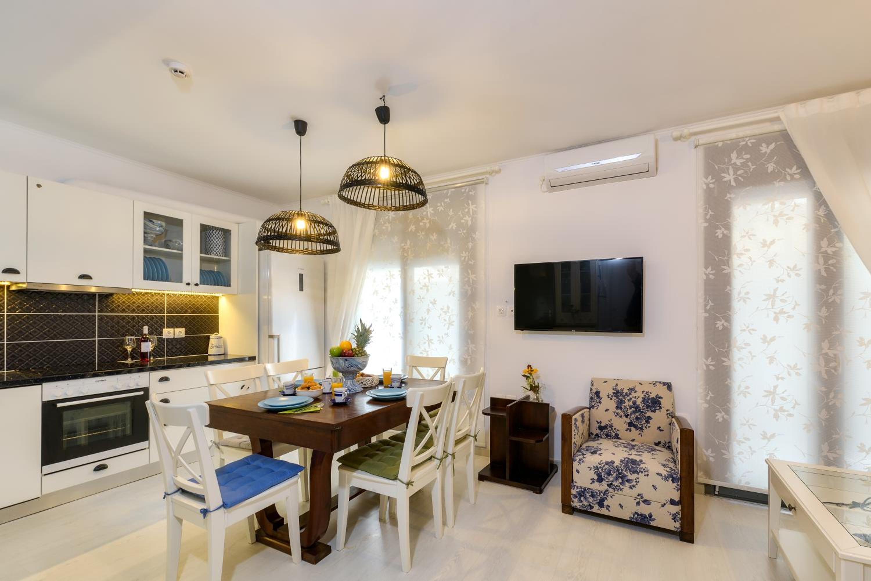 Alisahni Villa - Beach Front  photo 3