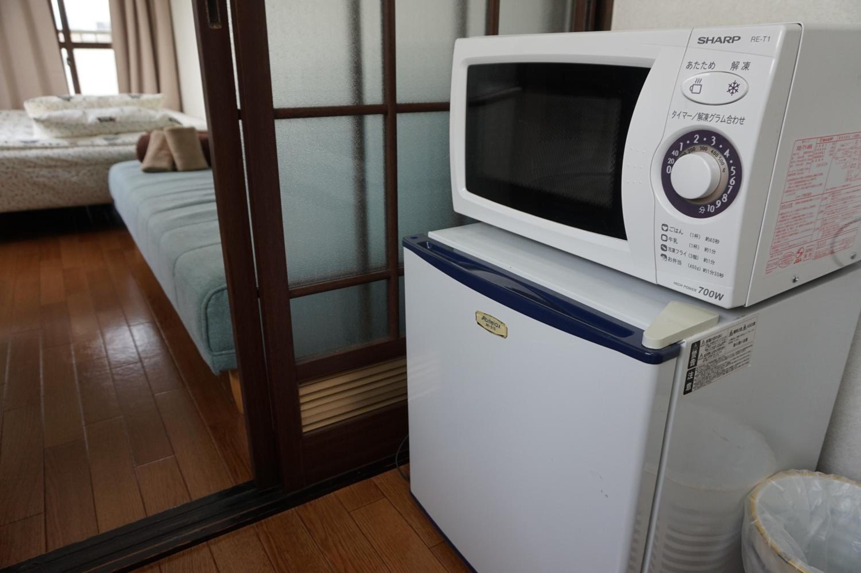 Studio Apartment with Balcony 701 - Photo 4