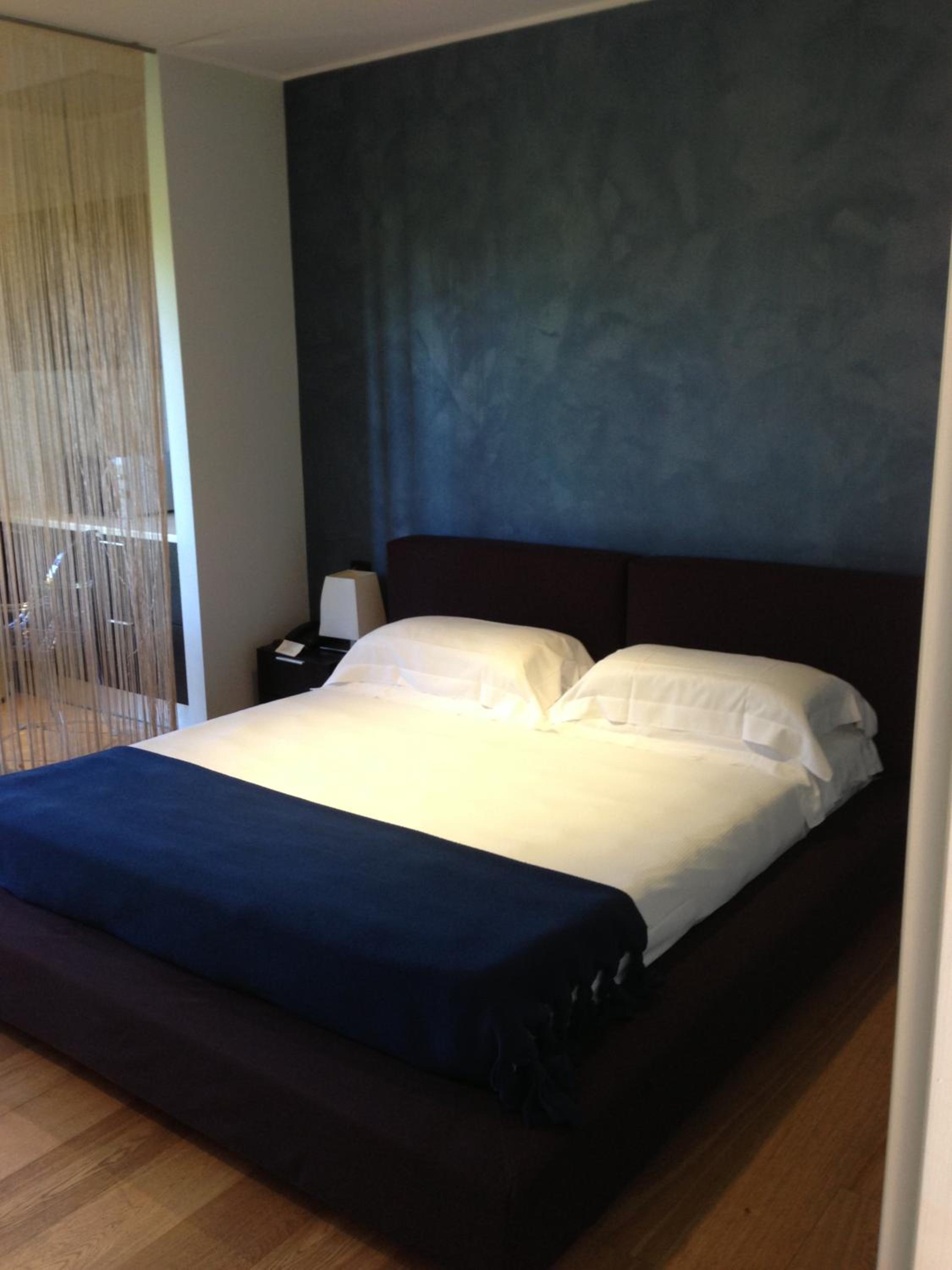Standard Double Room - Photo 5