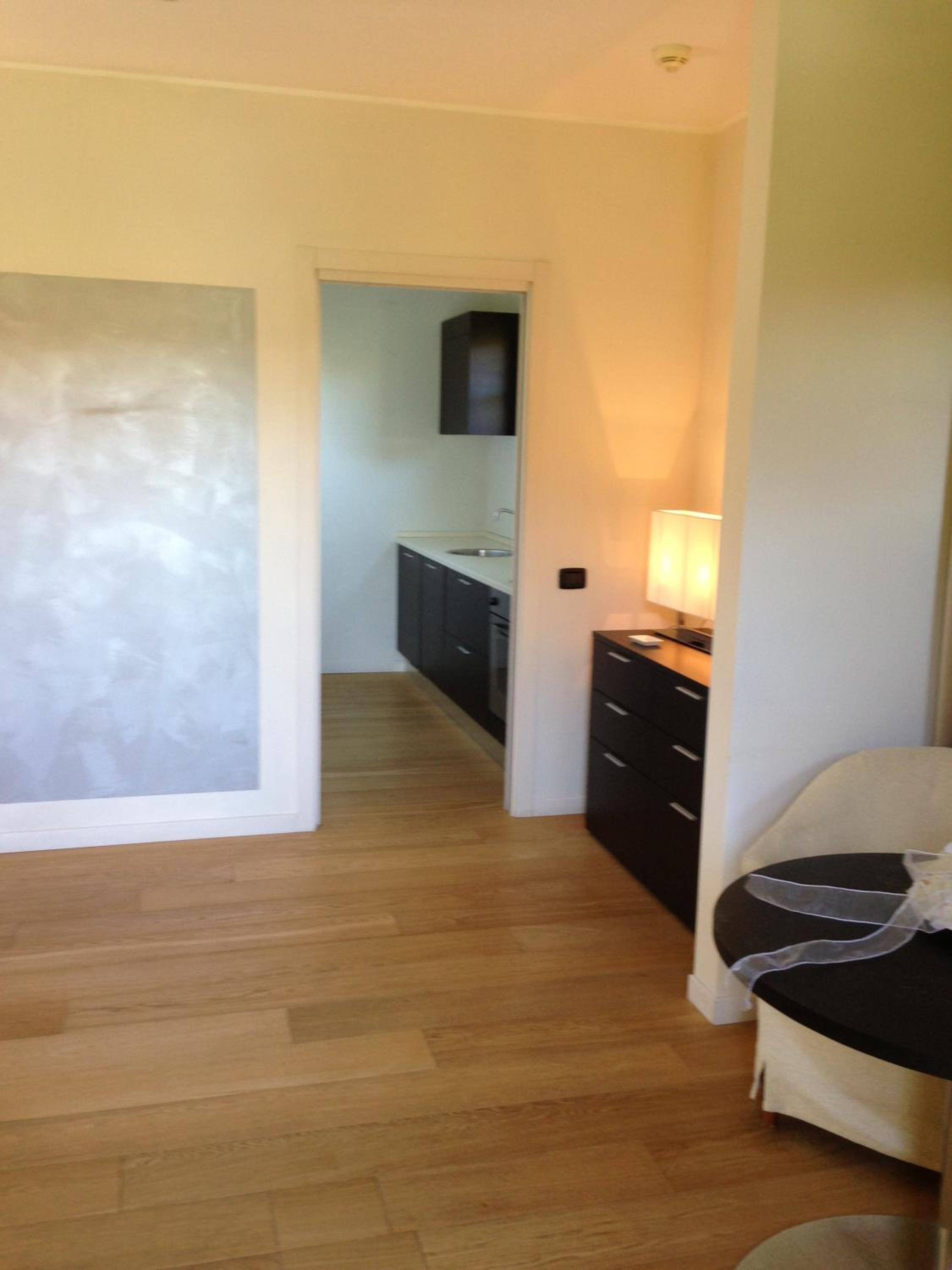 Suite - Photo 10