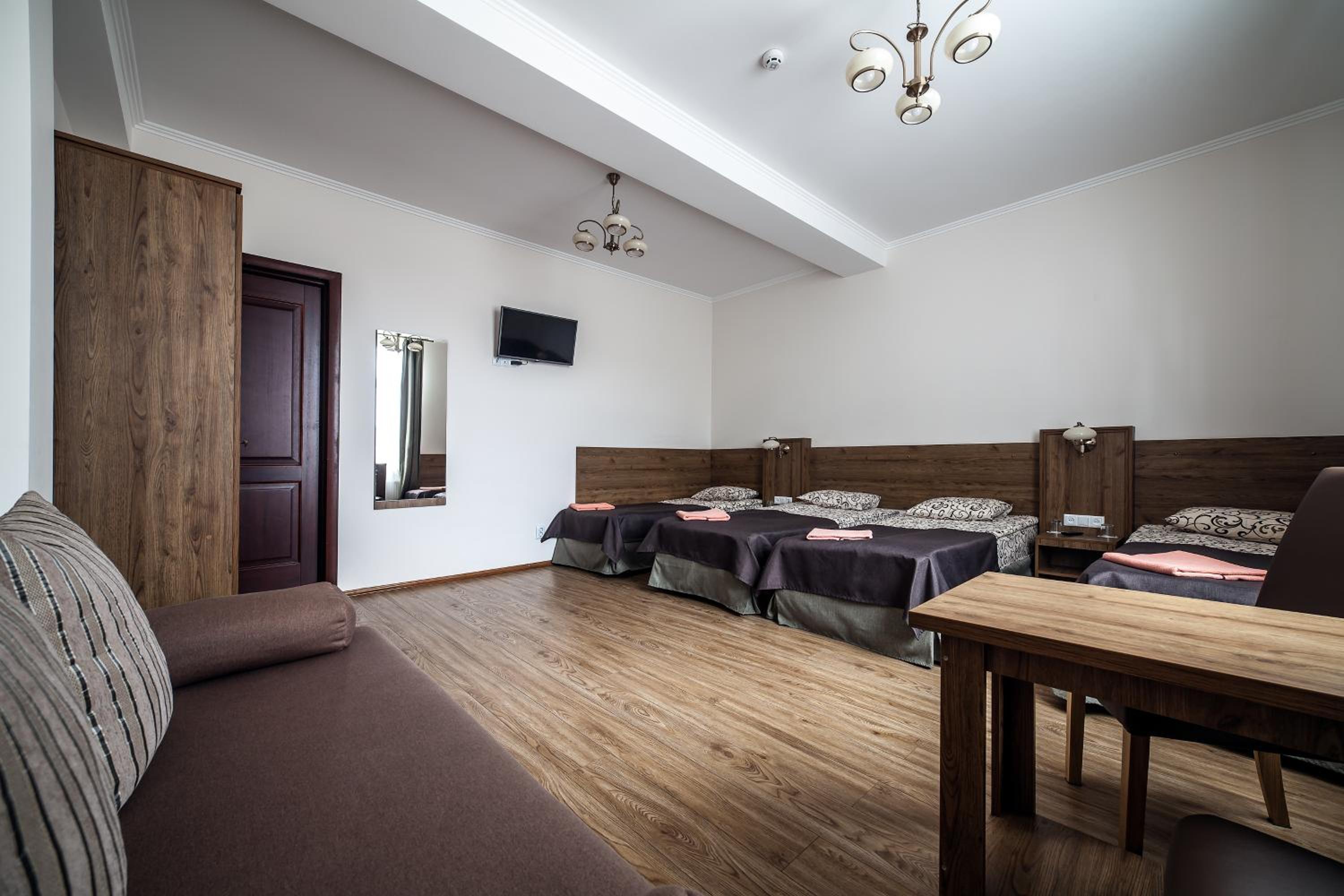 Quadruple Room with Private External Bathroom photo 1
