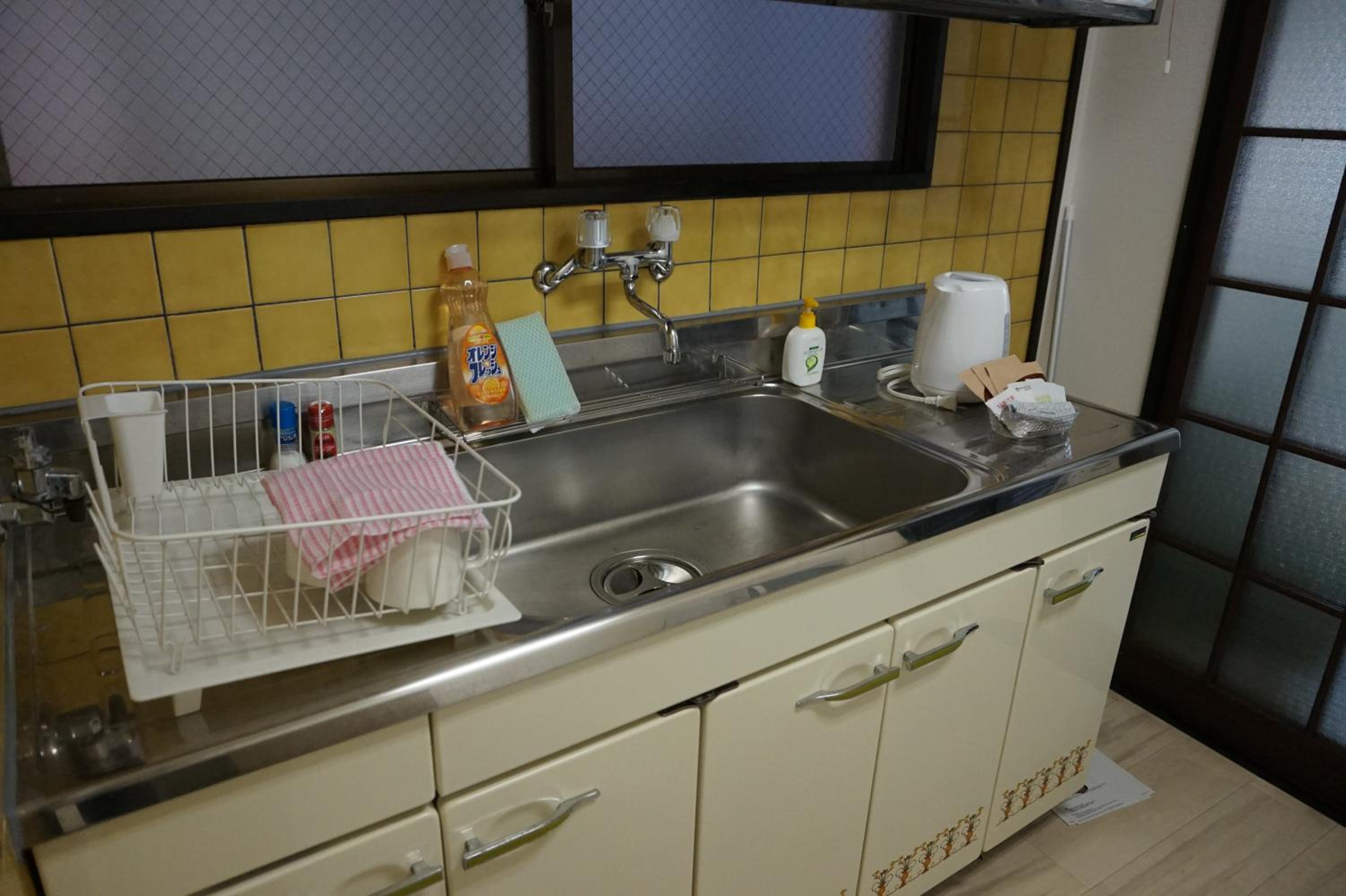 Studio Apartment with Balcony 704 - Photo 4