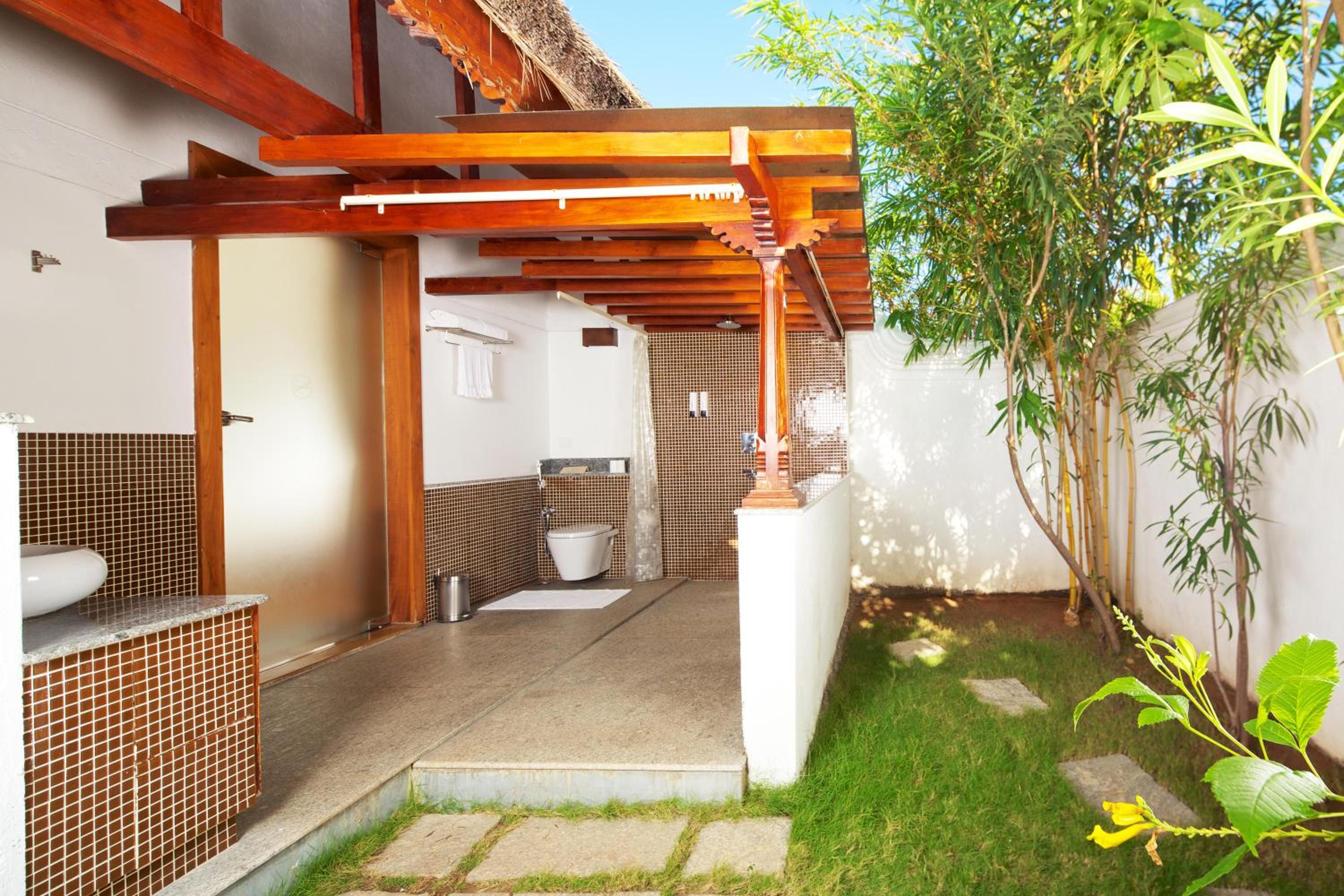 Villa photo 3