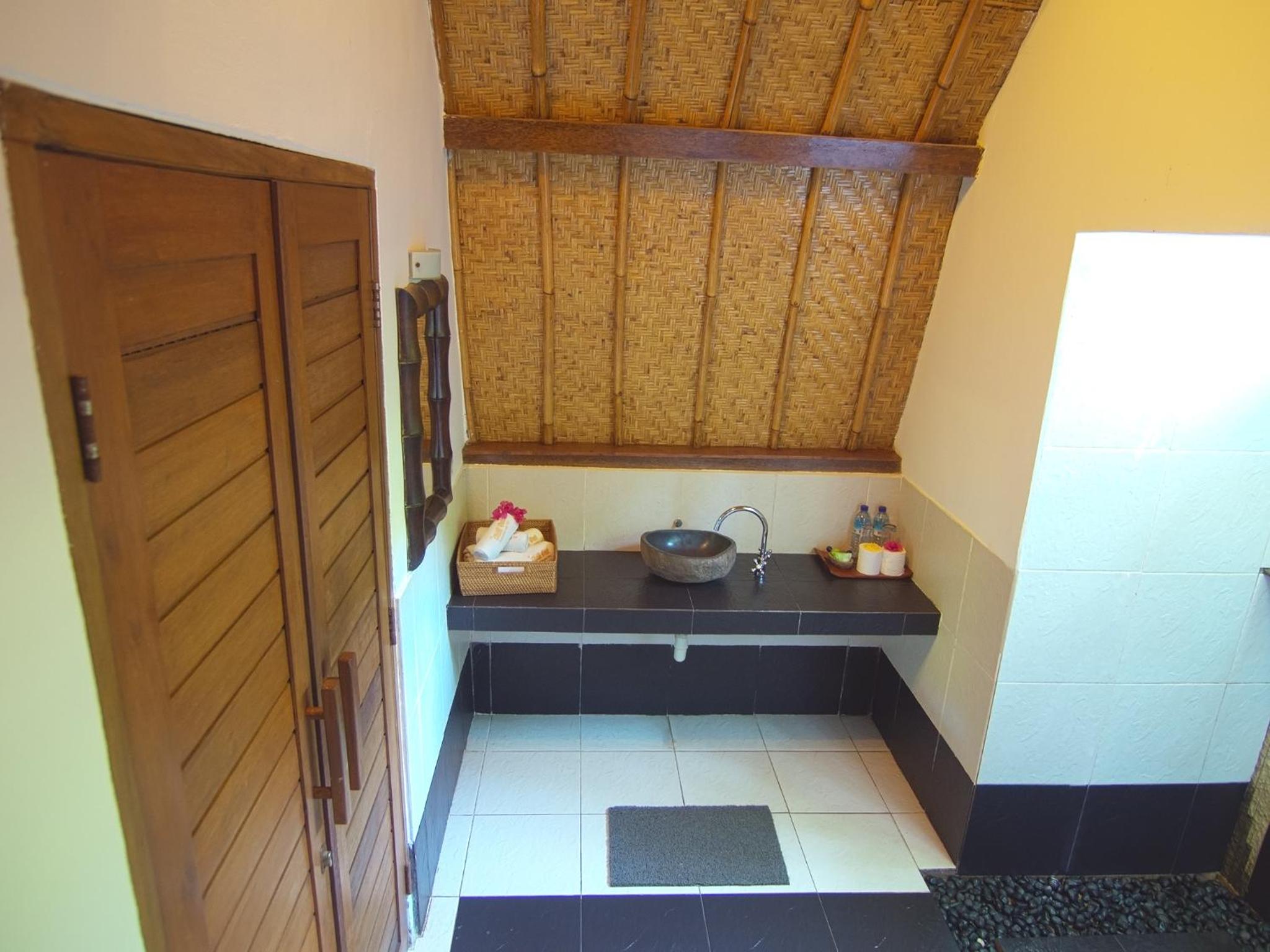 Deluxe Twin Room photo 2