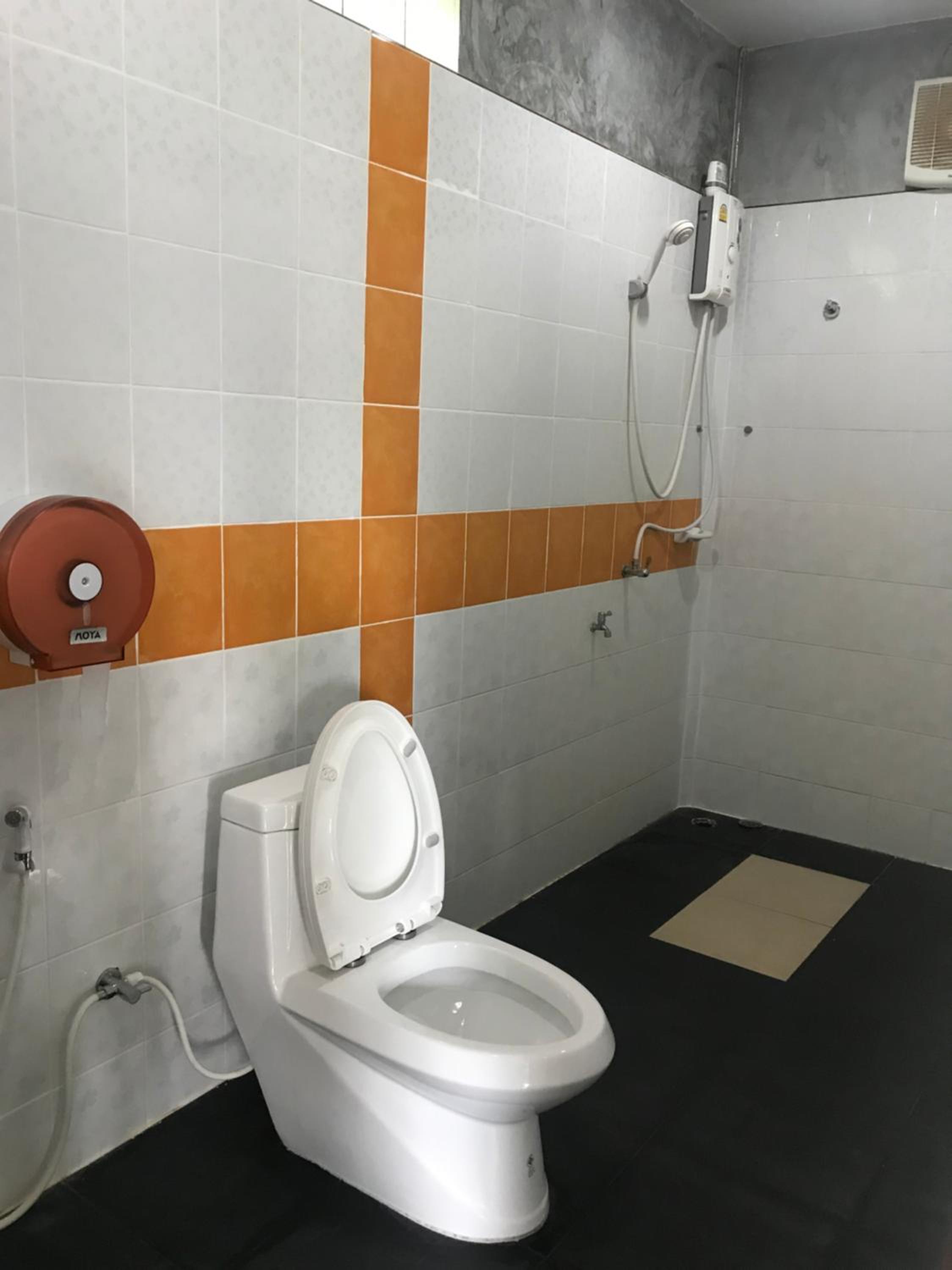 Standard Double Room - Photo 7