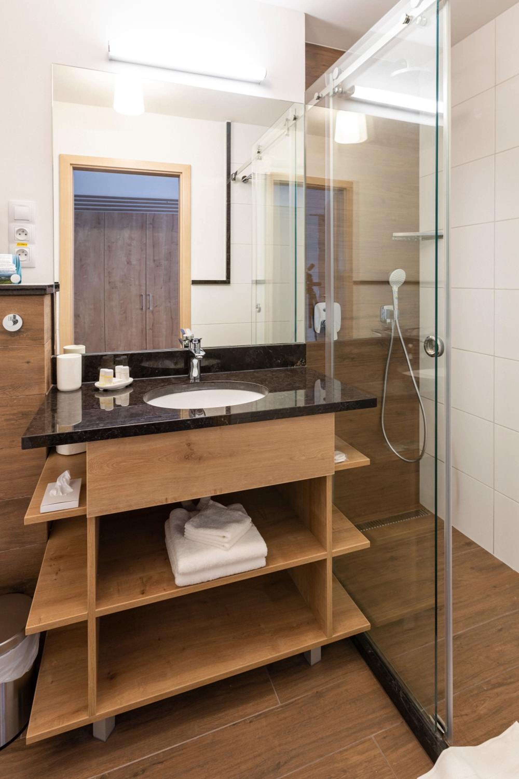 Deluxe Double Room - Photo 2