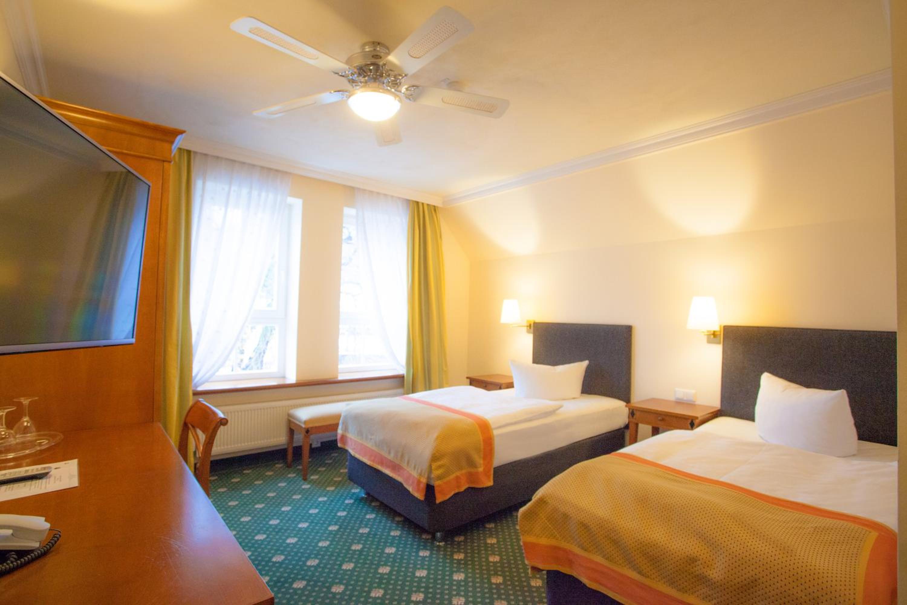 Double Room - Photo 3