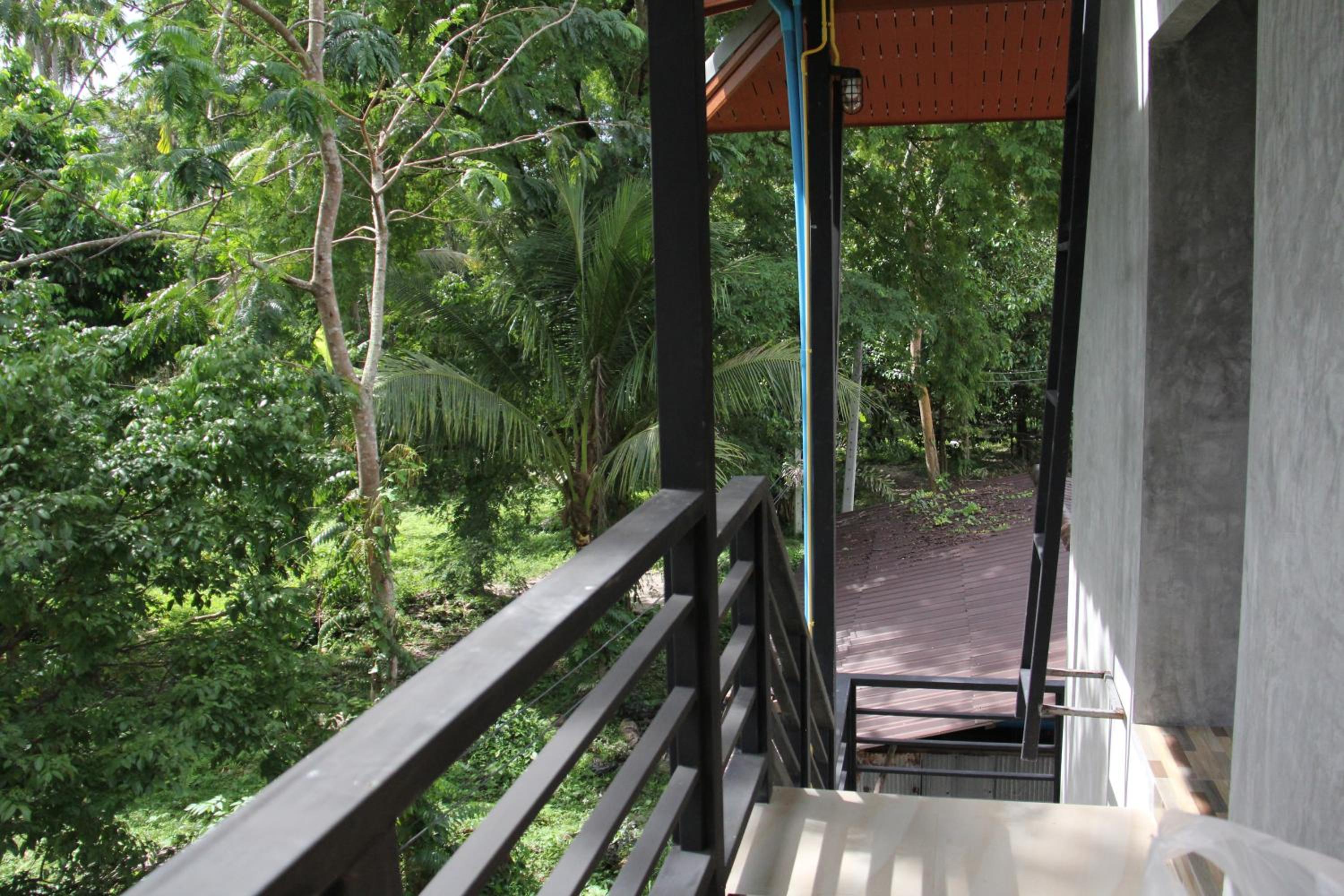 Double Room with Balcony - Photo 6