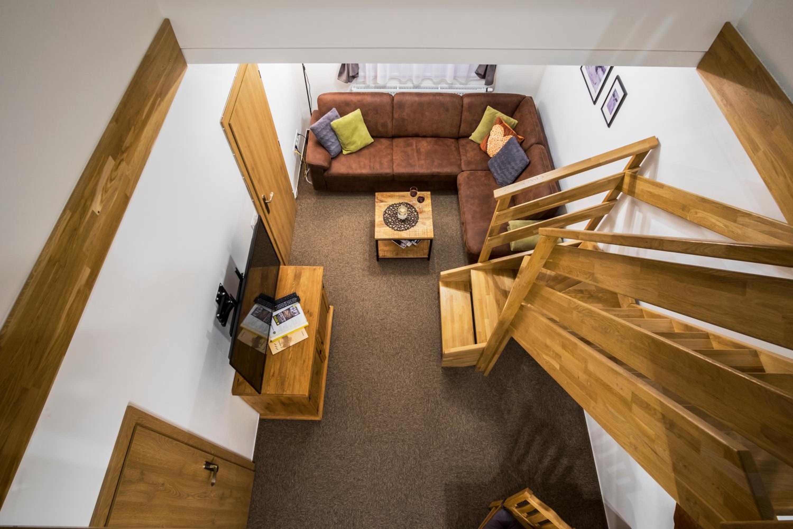 Three-Bedroom Apartment - Photo 10