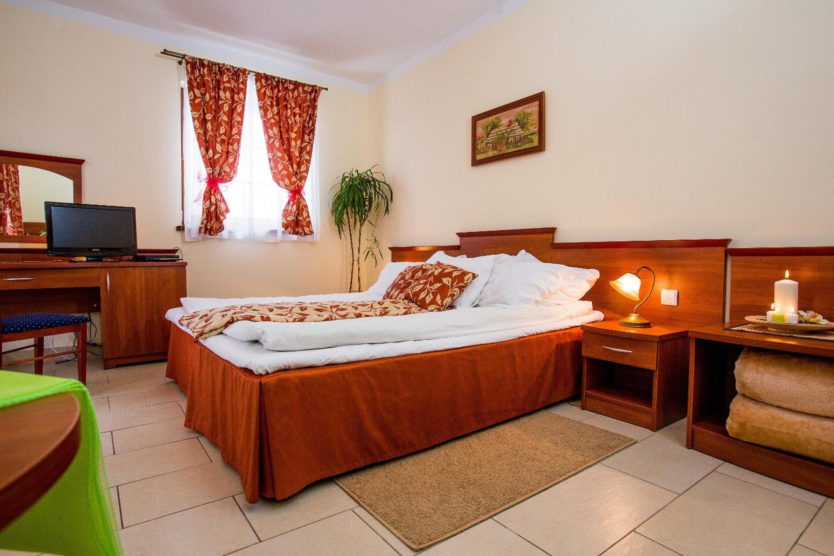Triple Room with Sofa Bed and Balcony photo 1
