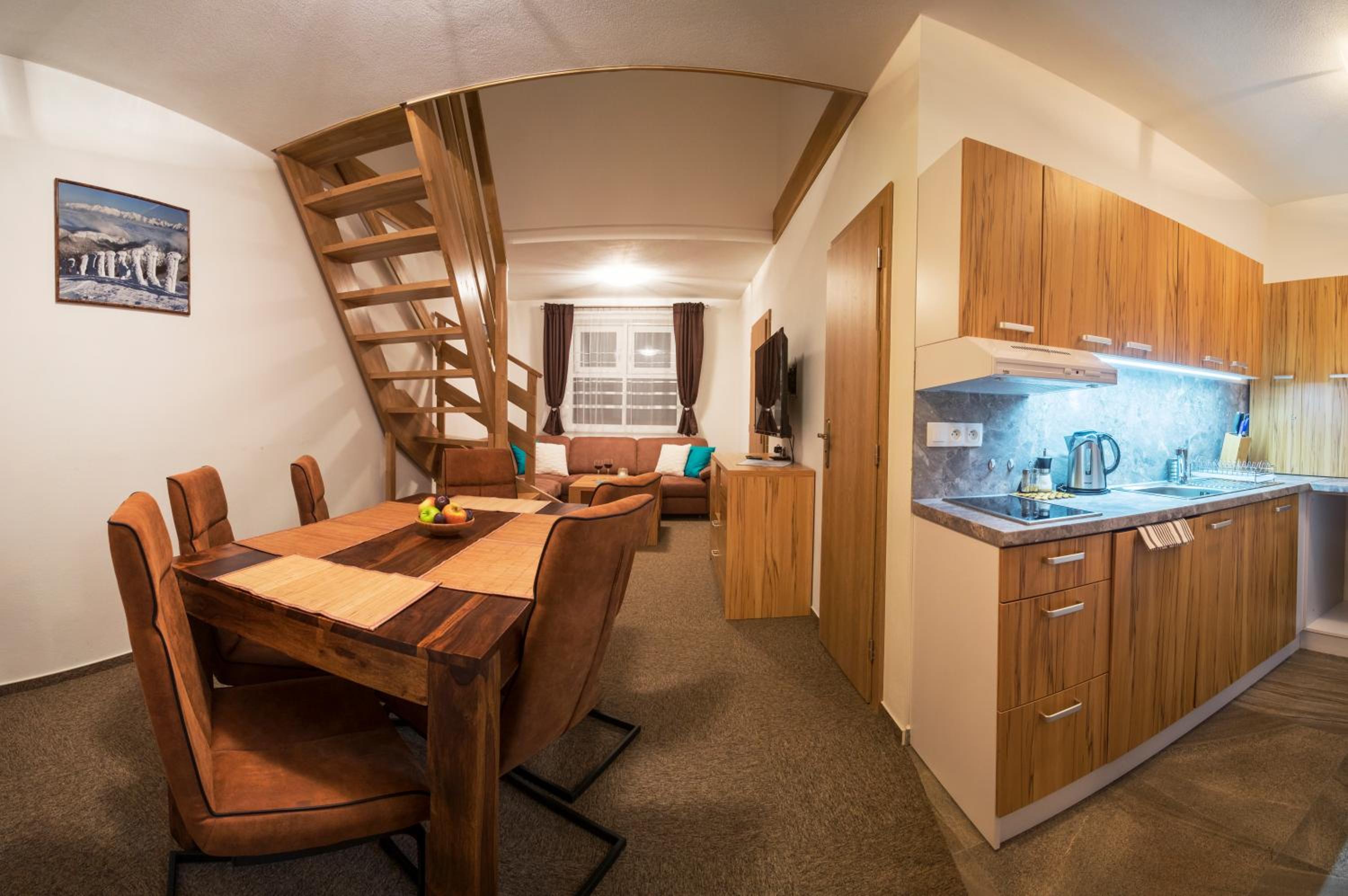 Three-Bedroom Apartment - Photo 15