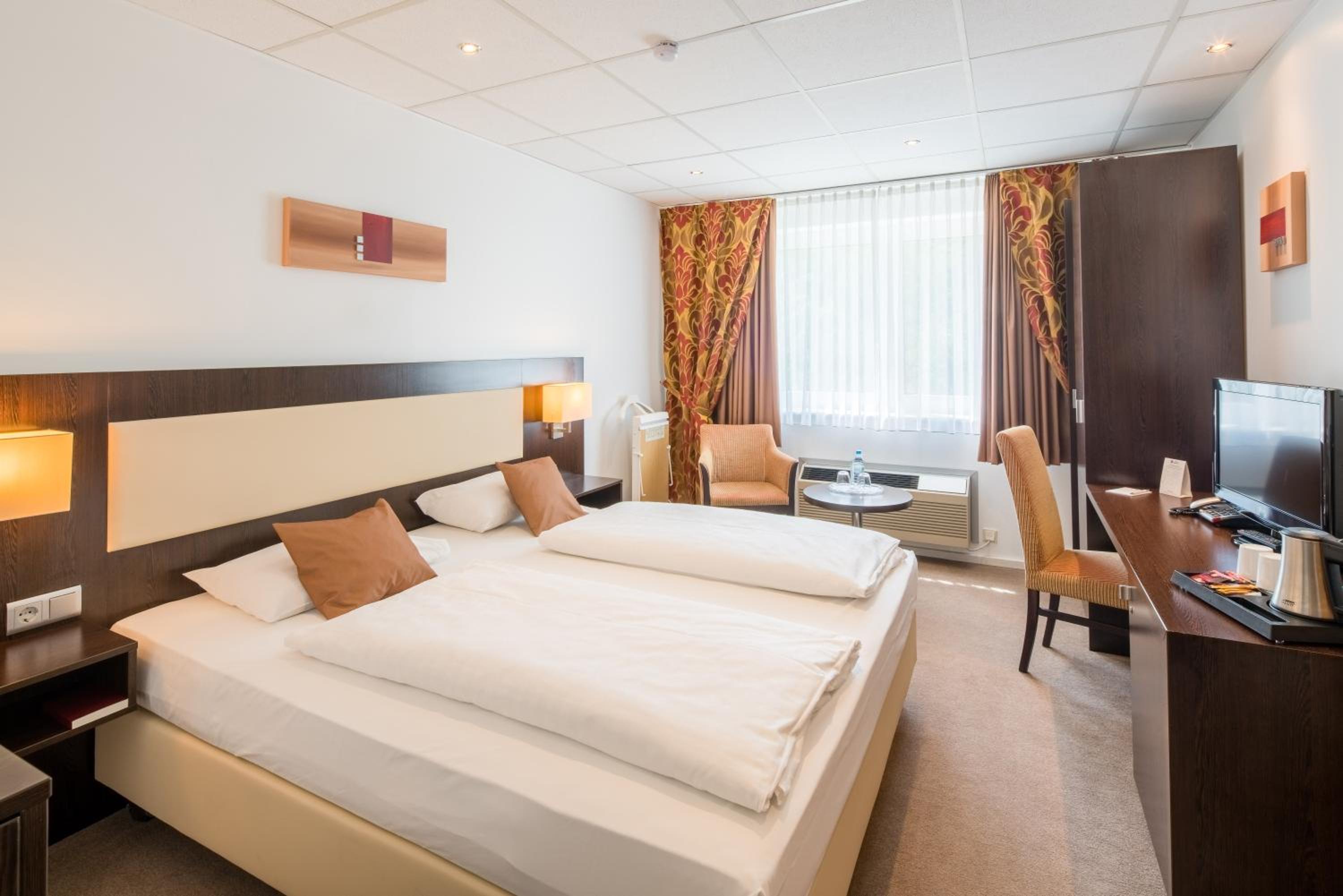 Double Room with Double bed - Photo 2