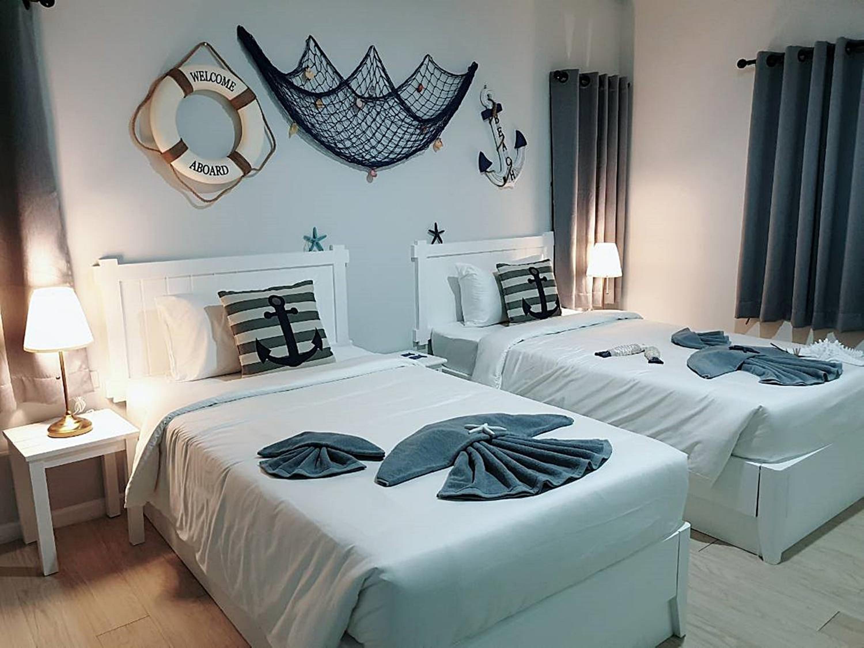 Double or Twin Room with Terrace - Photo 9